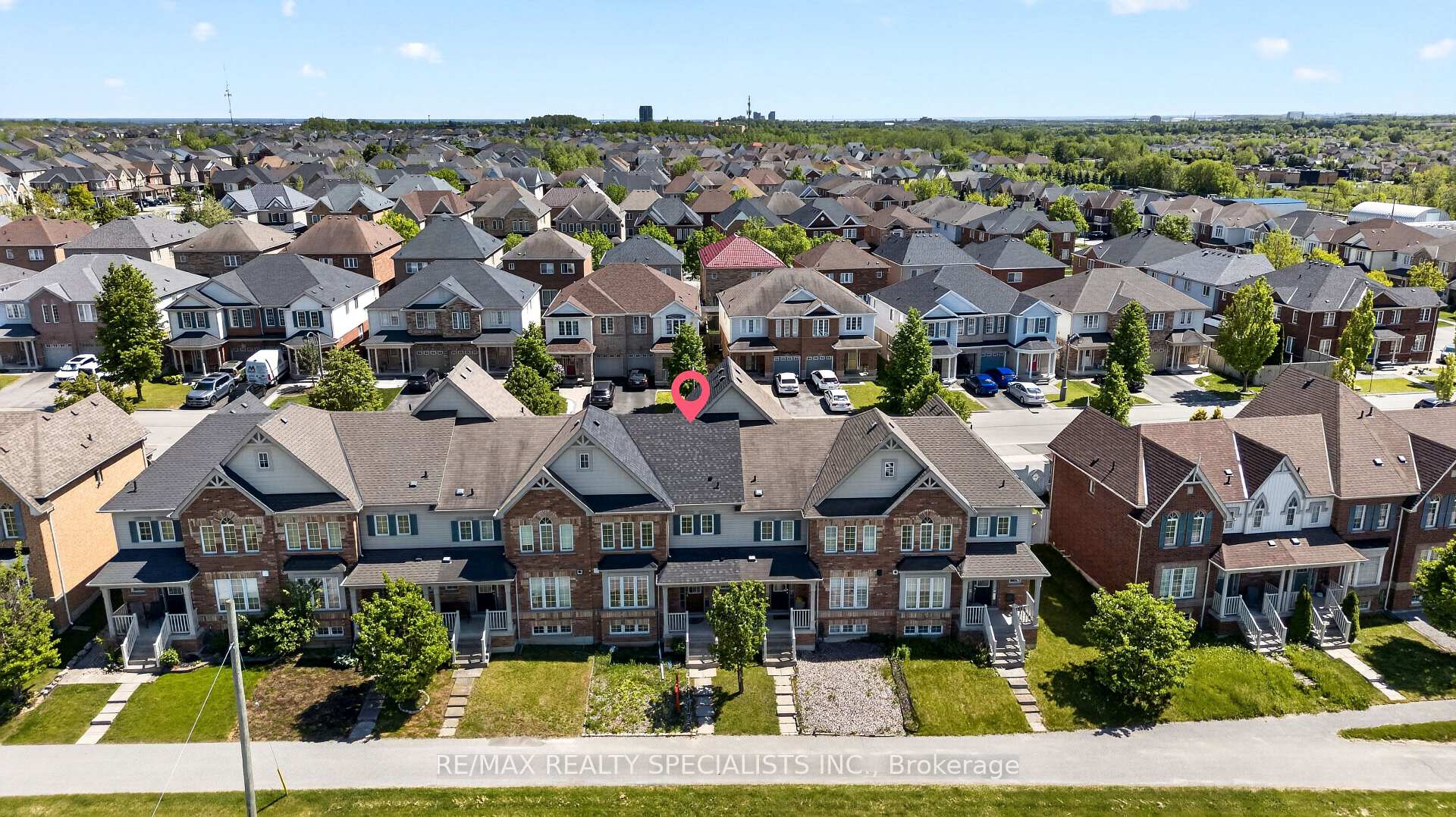 Photo 2 of 45 Warnford Circle, Ajax, Northeast Ajax — HOMEH