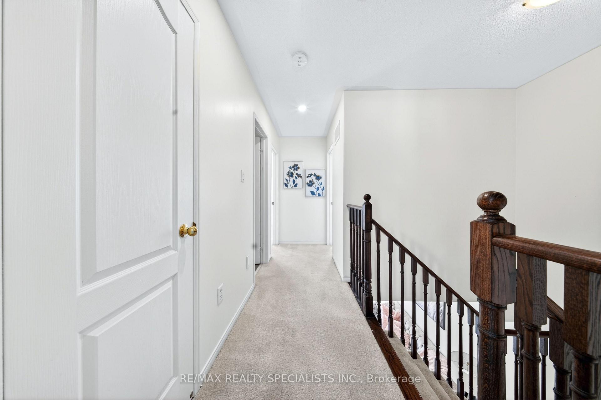 Photo 22 of 45 Warnford Circle, Ajax, Northeast Ajax — HOMEH