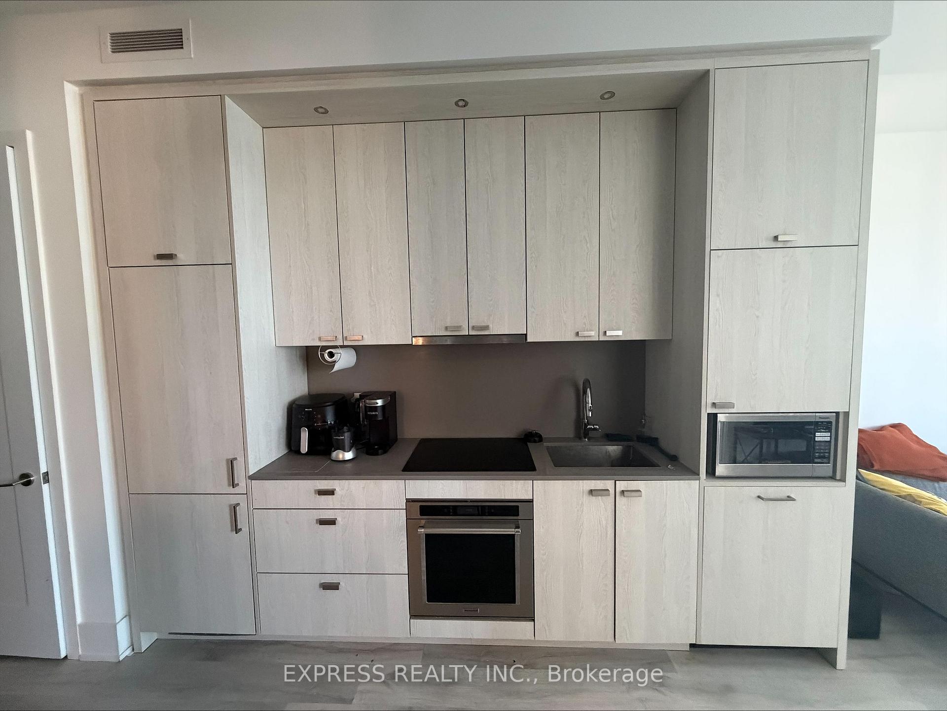 Photo 3 of Unit 2811, 470 Front Street W, Toronto, Waterfront Communities — HOMEH