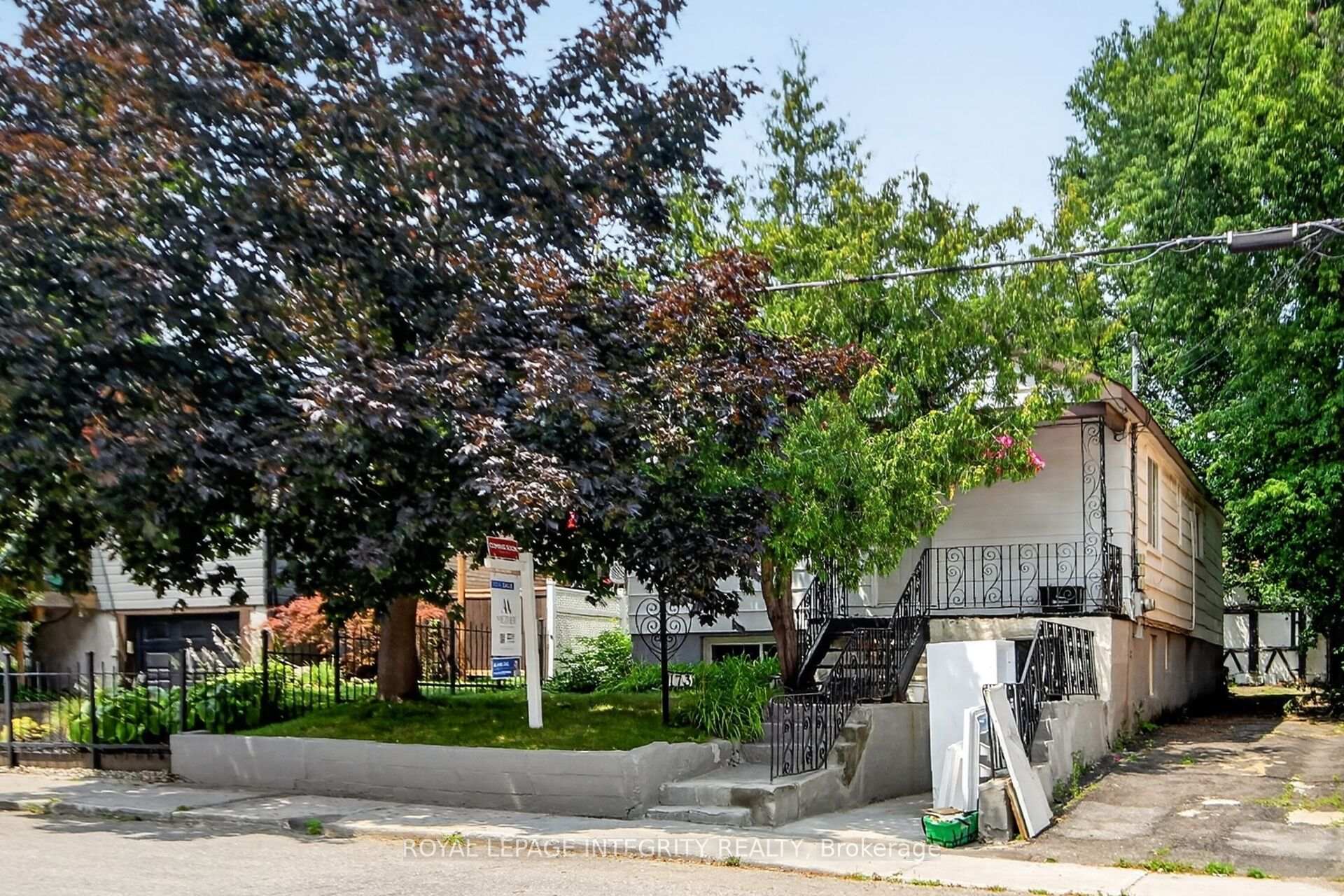 Photo 6 of 173 Genest Street, Ottawa, Vanier — HOMEH
