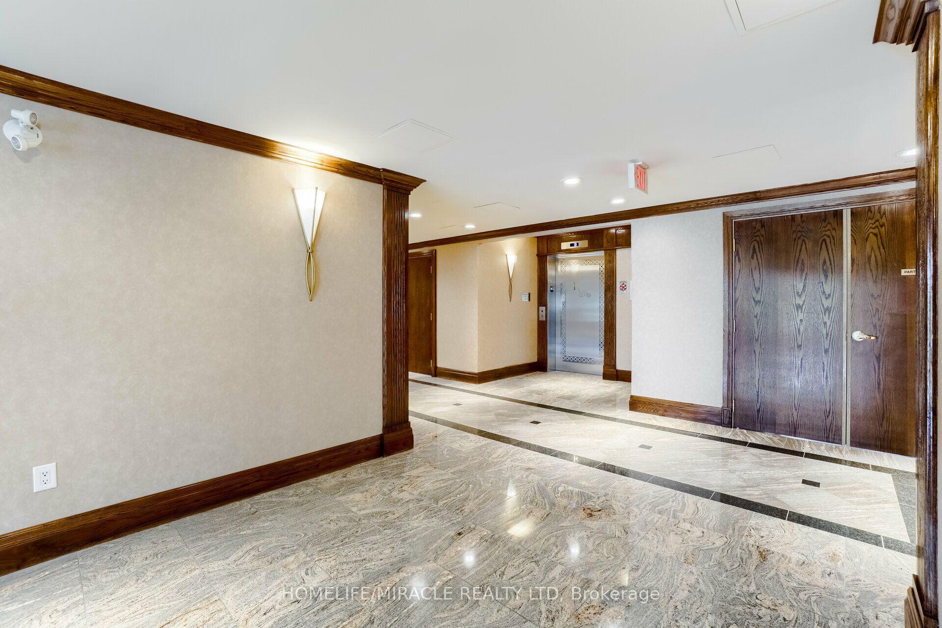 Photo 4 of Unit 105, 55 Via Rosedale Road, Brampton, Sandringham-Wellington — HOMEH