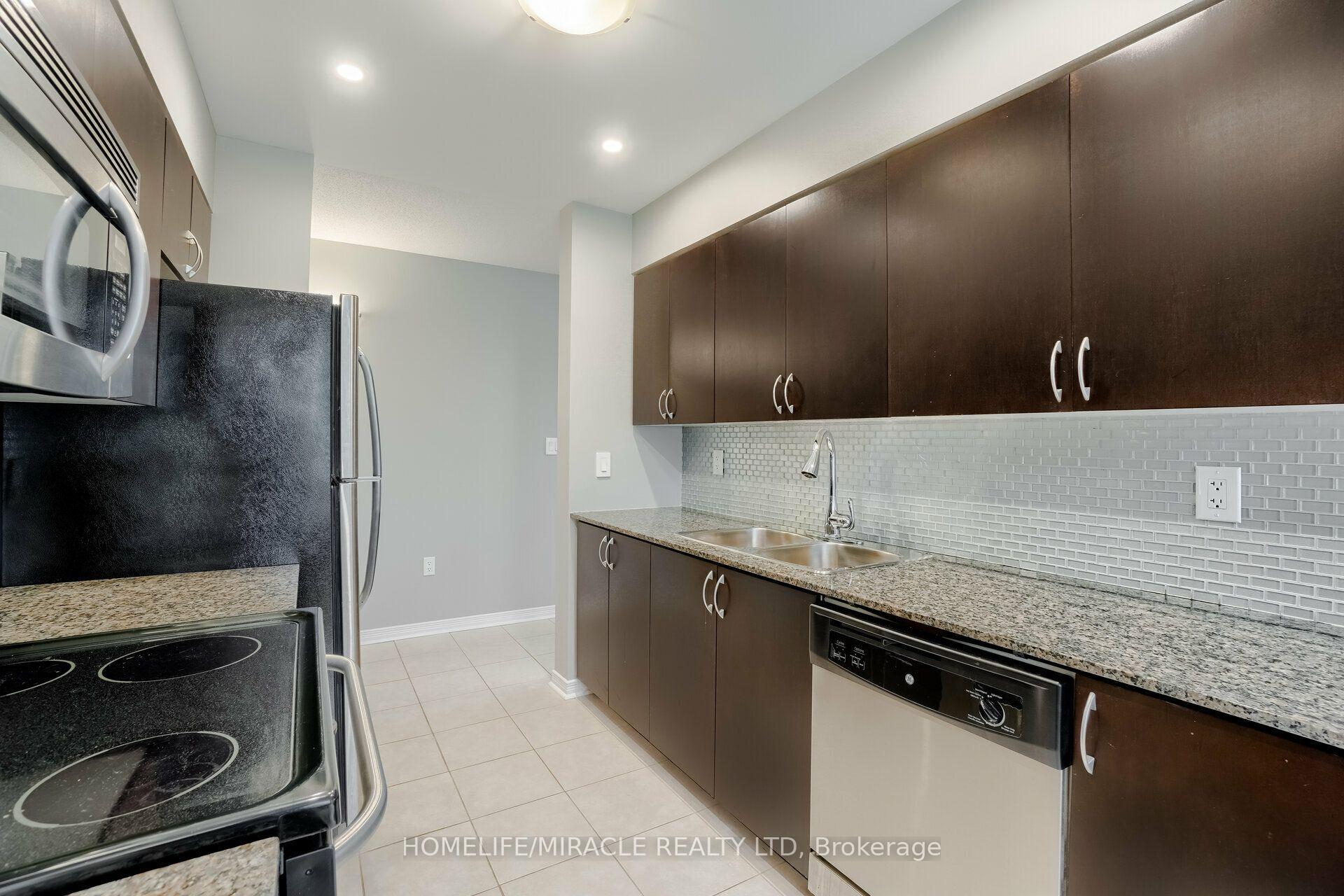 Photo 9 of Unit 105, 55 Via Rosedale Road, Brampton, Sandringham-Wellington — HOMEH