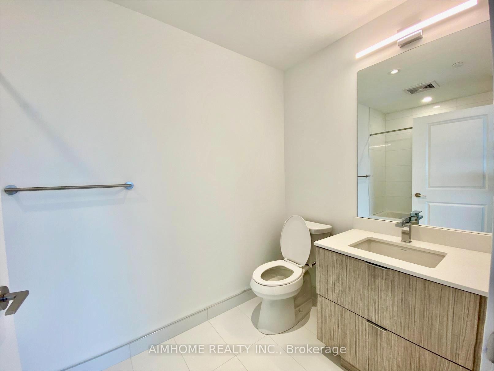 Photo 10 of Unit 4902, 395 Bloor Street E, Toronto, North St. James Town — HOMEH