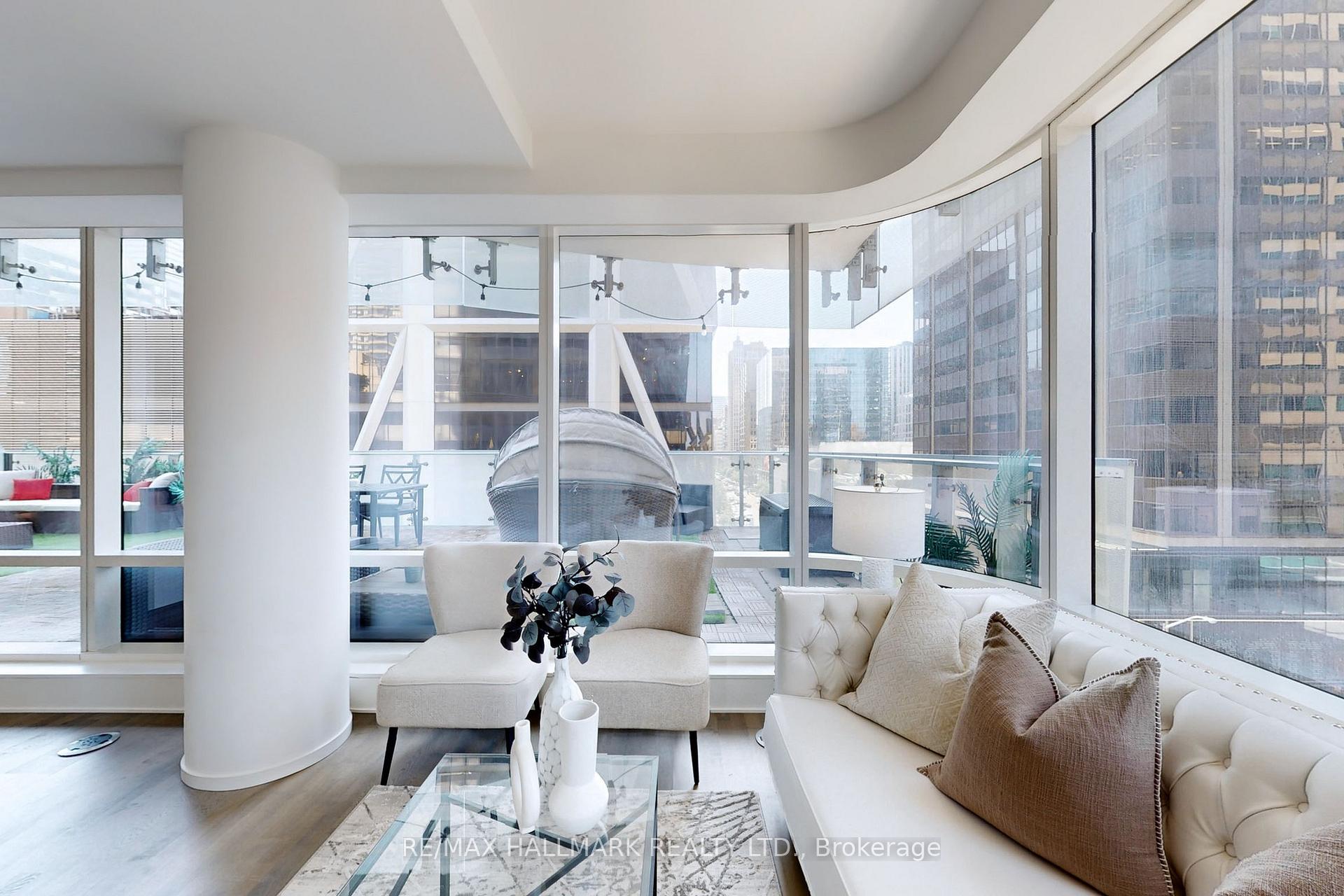 Photo 8 of Unit 520, 1 Bloor Street E, Toronto, Church-Yonge Corridor — HOMEH