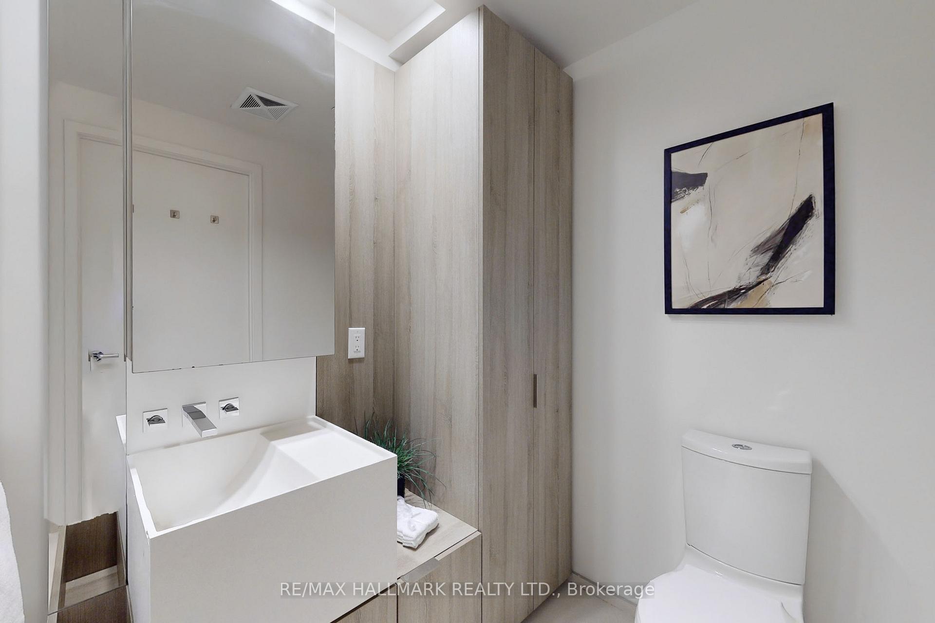 Photo 12 of Unit 520, 1 Bloor Street E, Toronto, Church-Yonge Corridor — HOMEH