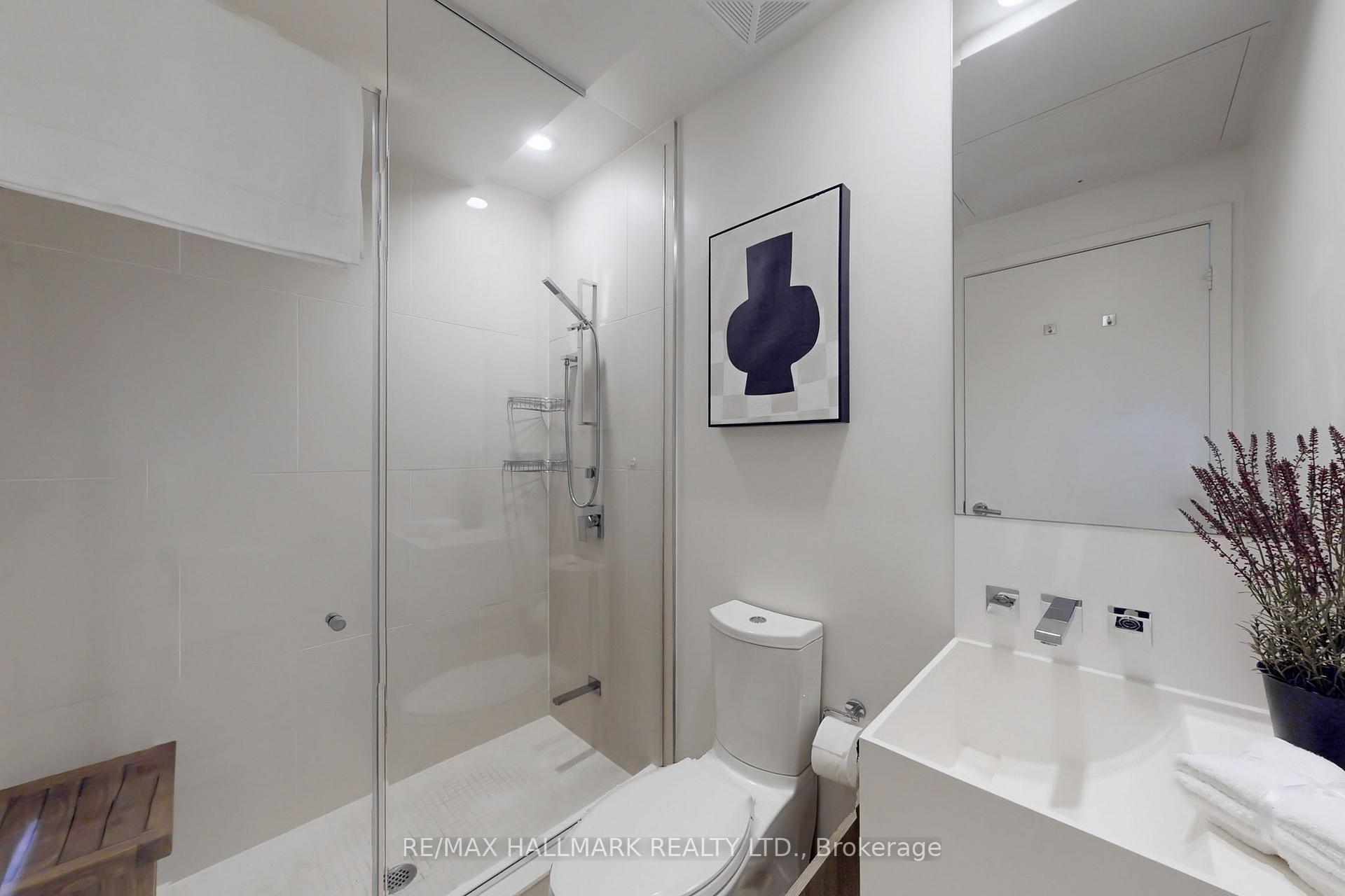 Photo 15 of Unit 520, 1 Bloor Street E, Toronto, Church-Yonge Corridor — HOMEH