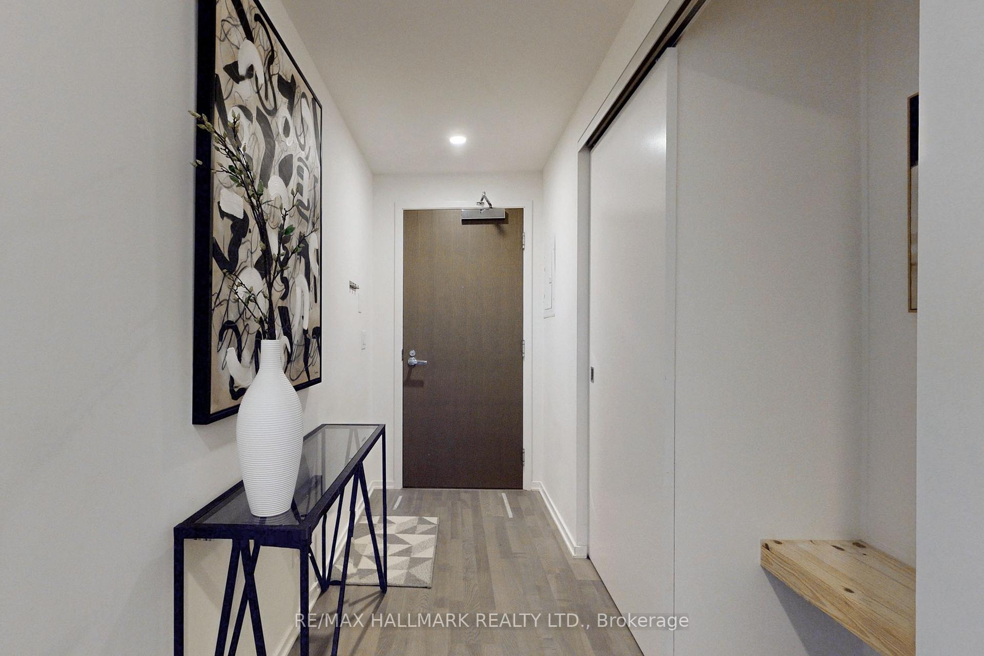 Photo 18 of Unit 520, 1 Bloor Street E, Toronto, Church-Yonge Corridor — HOMEH