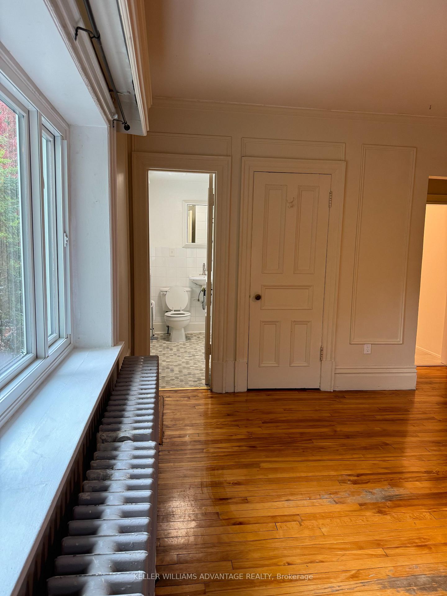 Photo 6 of Unit Studio 2nd floor, 347 Walmer Road, Toronto, Casa Loma — HOMEH