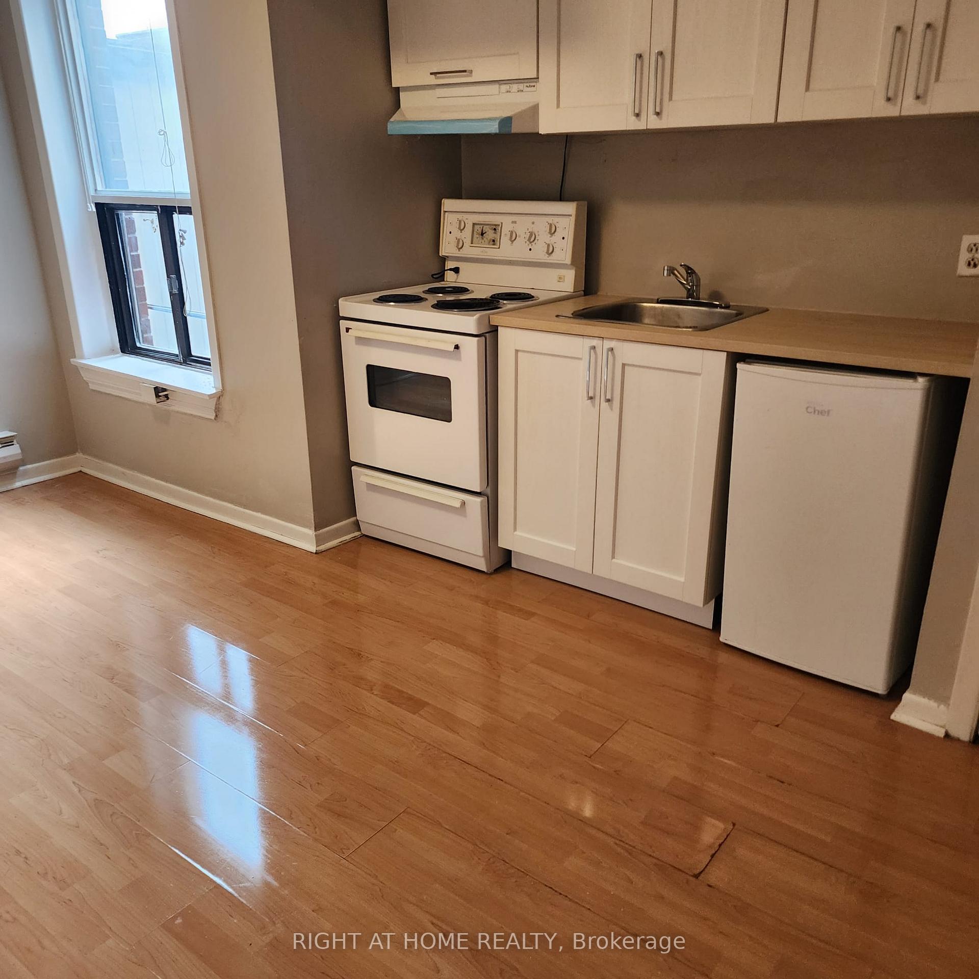 Photo 8 of Unit #202, 27 Hamilton Street, Toronto, South Riverdale — HOMEH