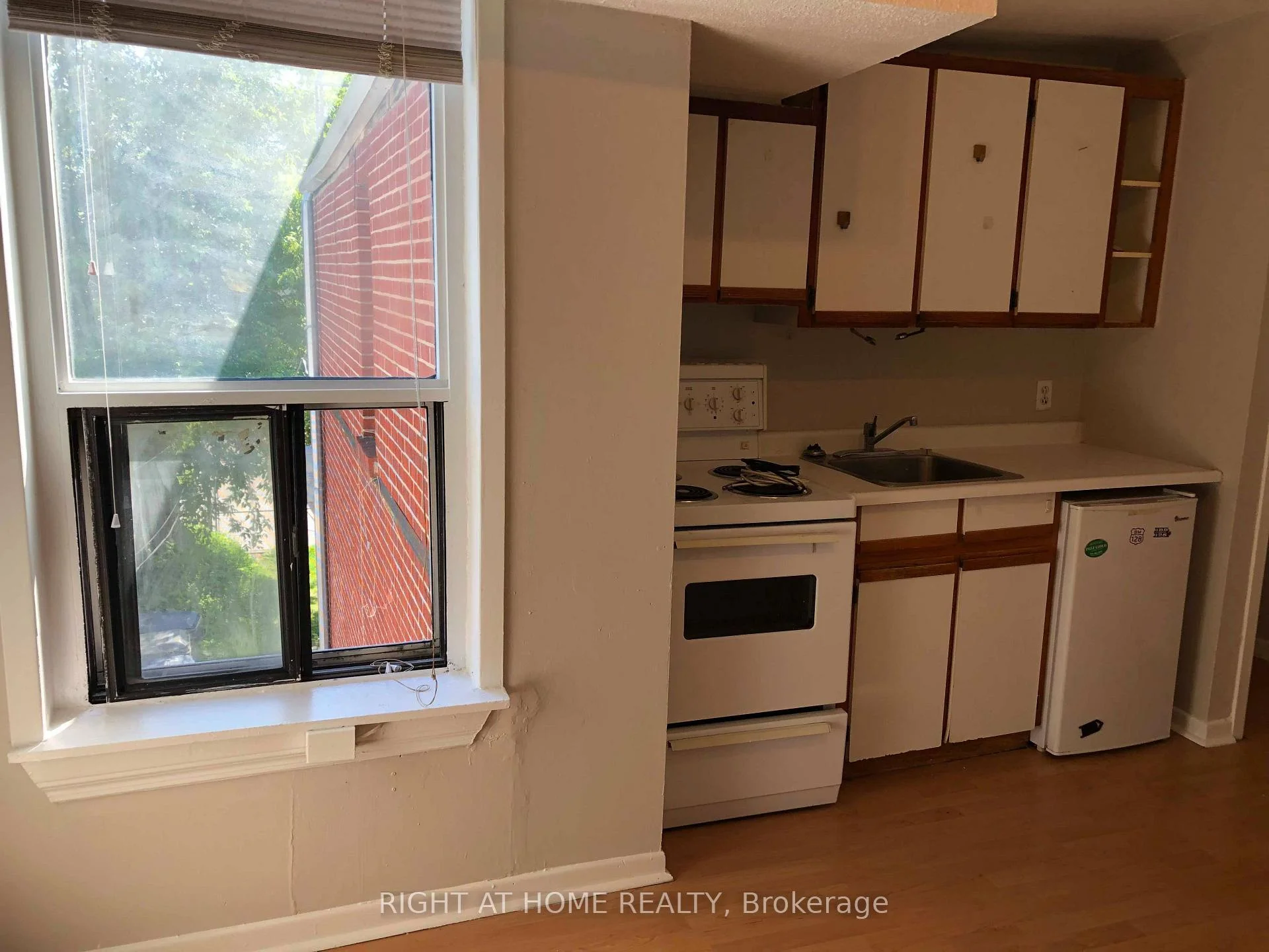 Photo 12 of Unit #202, 27 Hamilton Street, Toronto, South Riverdale — HOMEH