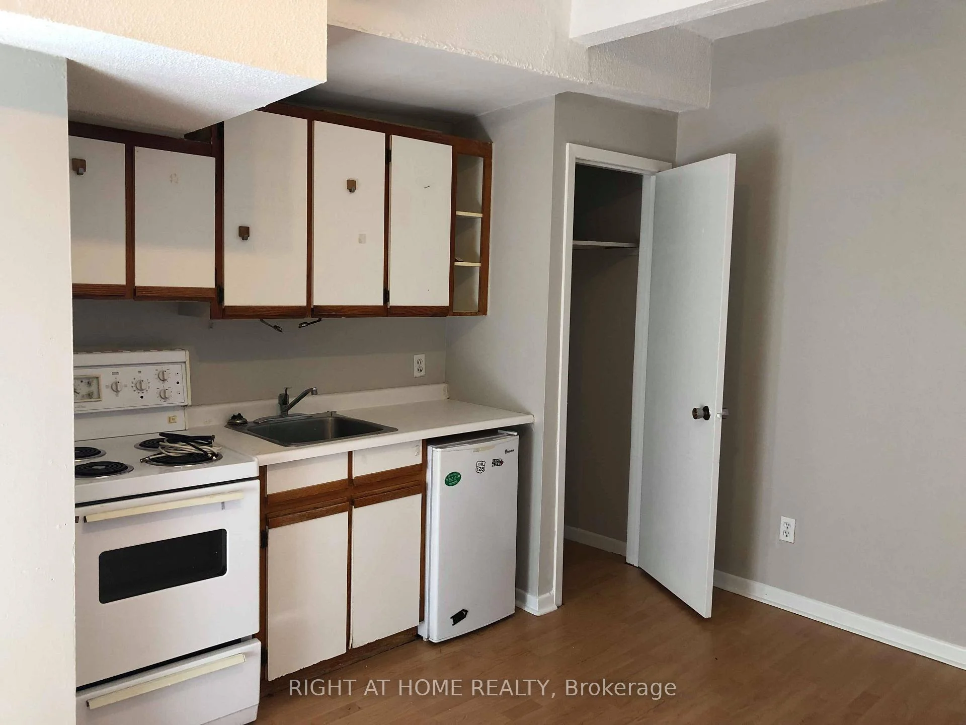 Photo 18 of Unit #202, 27 Hamilton Street, Toronto, South Riverdale — HOMEH