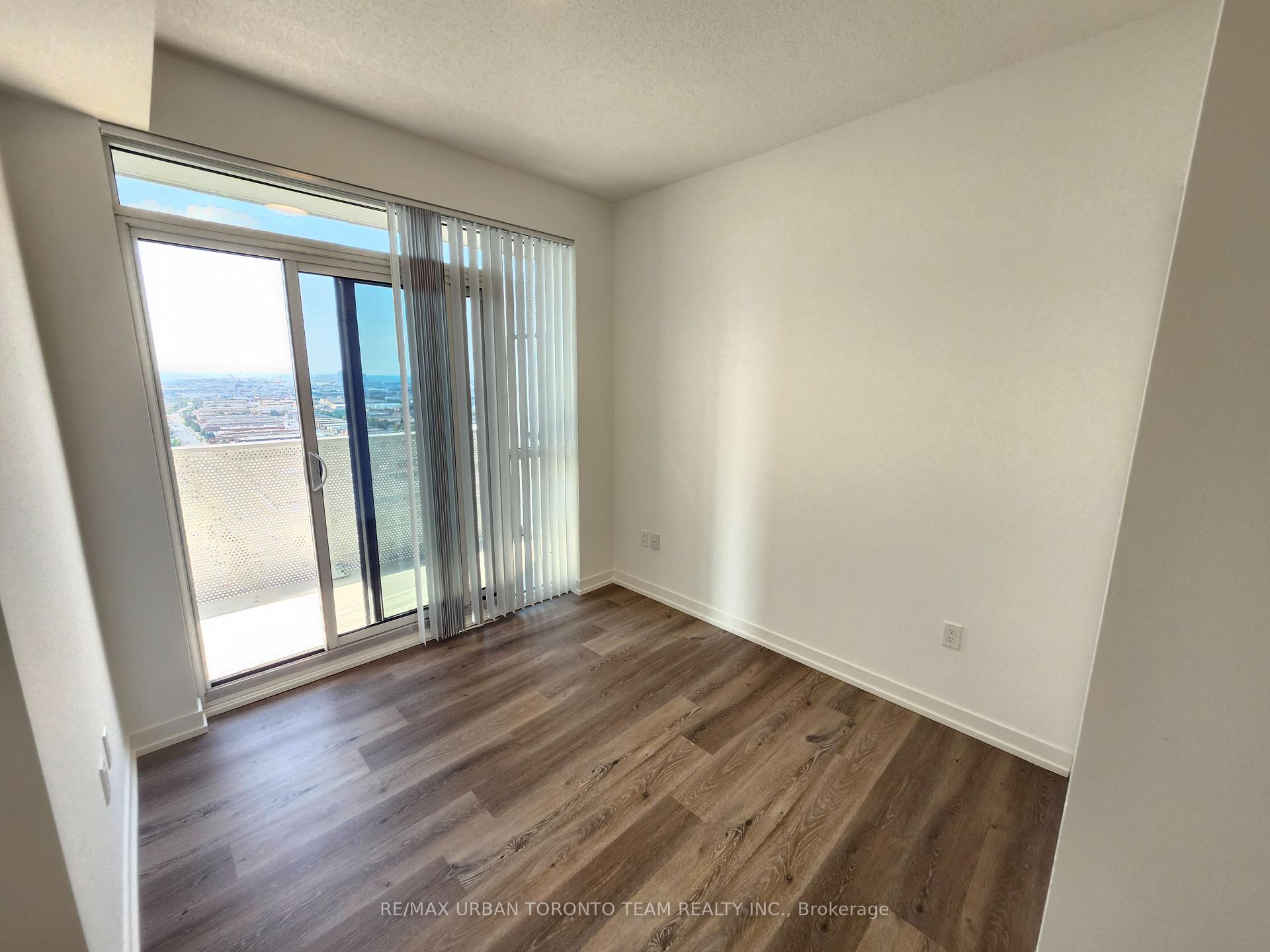 Photo 7 of Unit 3203, 28 Interchange Way, Vaughan, Vaughan Corporate Centre — HOMEH