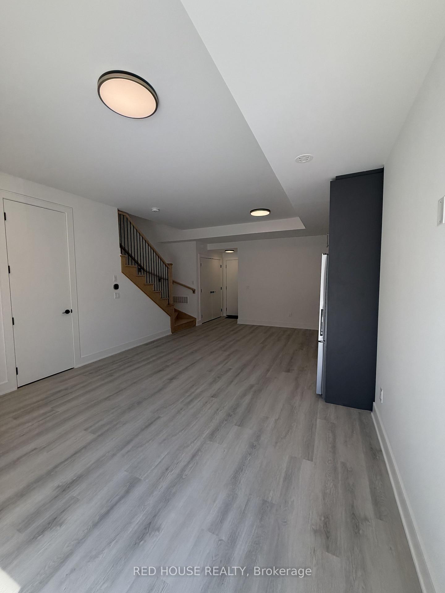 Photo 4 of 152 Everett Common, St. Catharines, Oakdale — HOMEH
