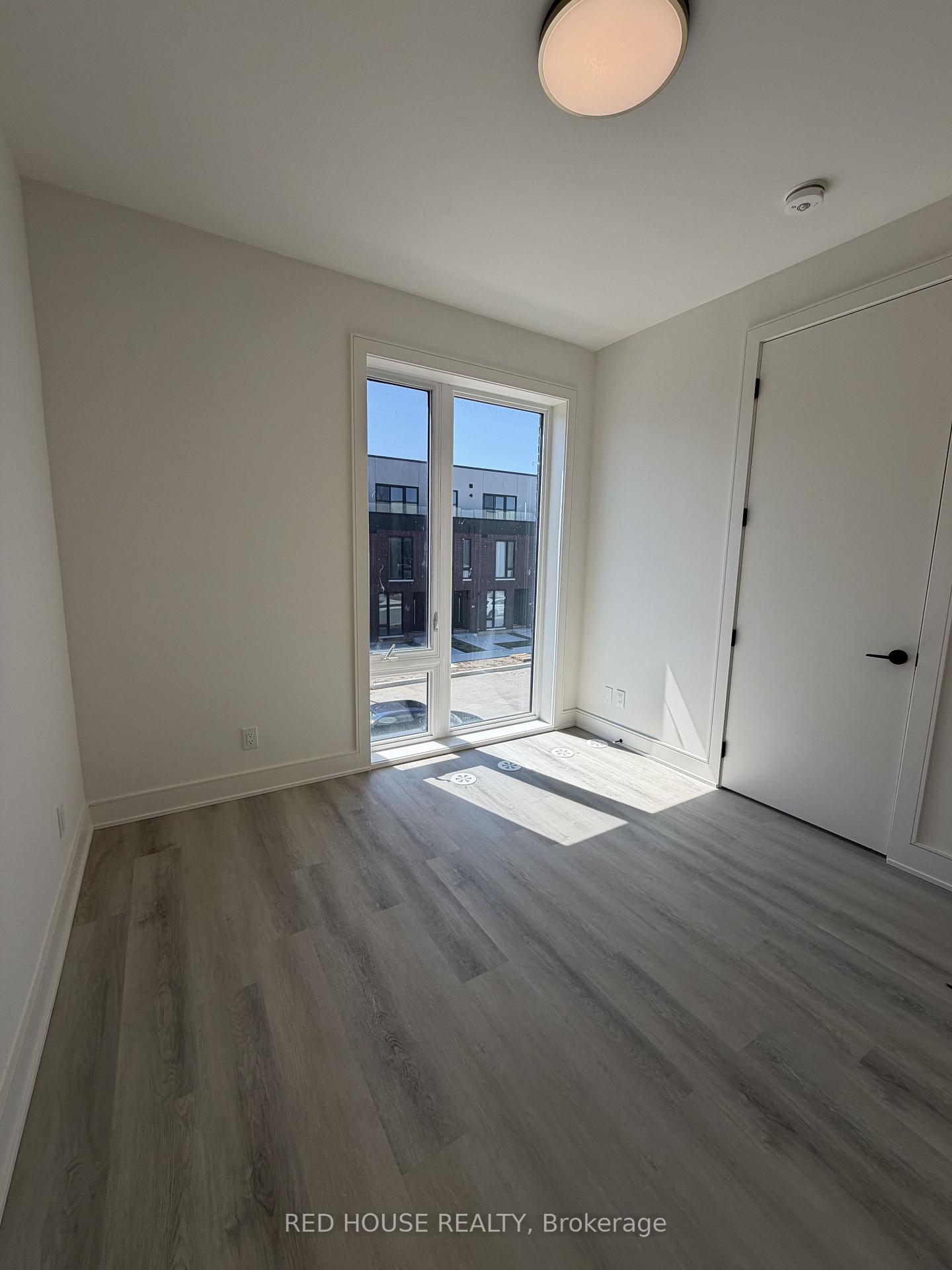 Photo 10 of 152 Everett Common, St. Catharines, Oakdale — HOMEH