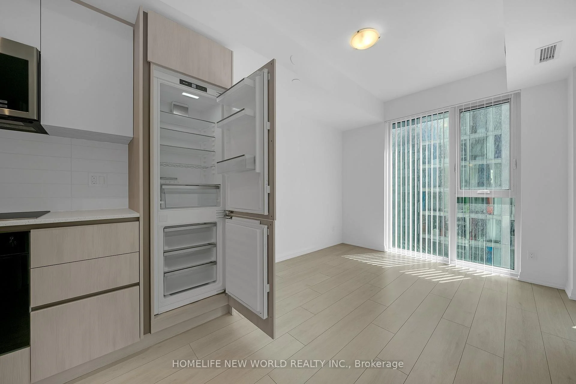 Photo 4 of Unit 2012, 400 King Street W, Toronto, Waterfront Communities — HOMEH