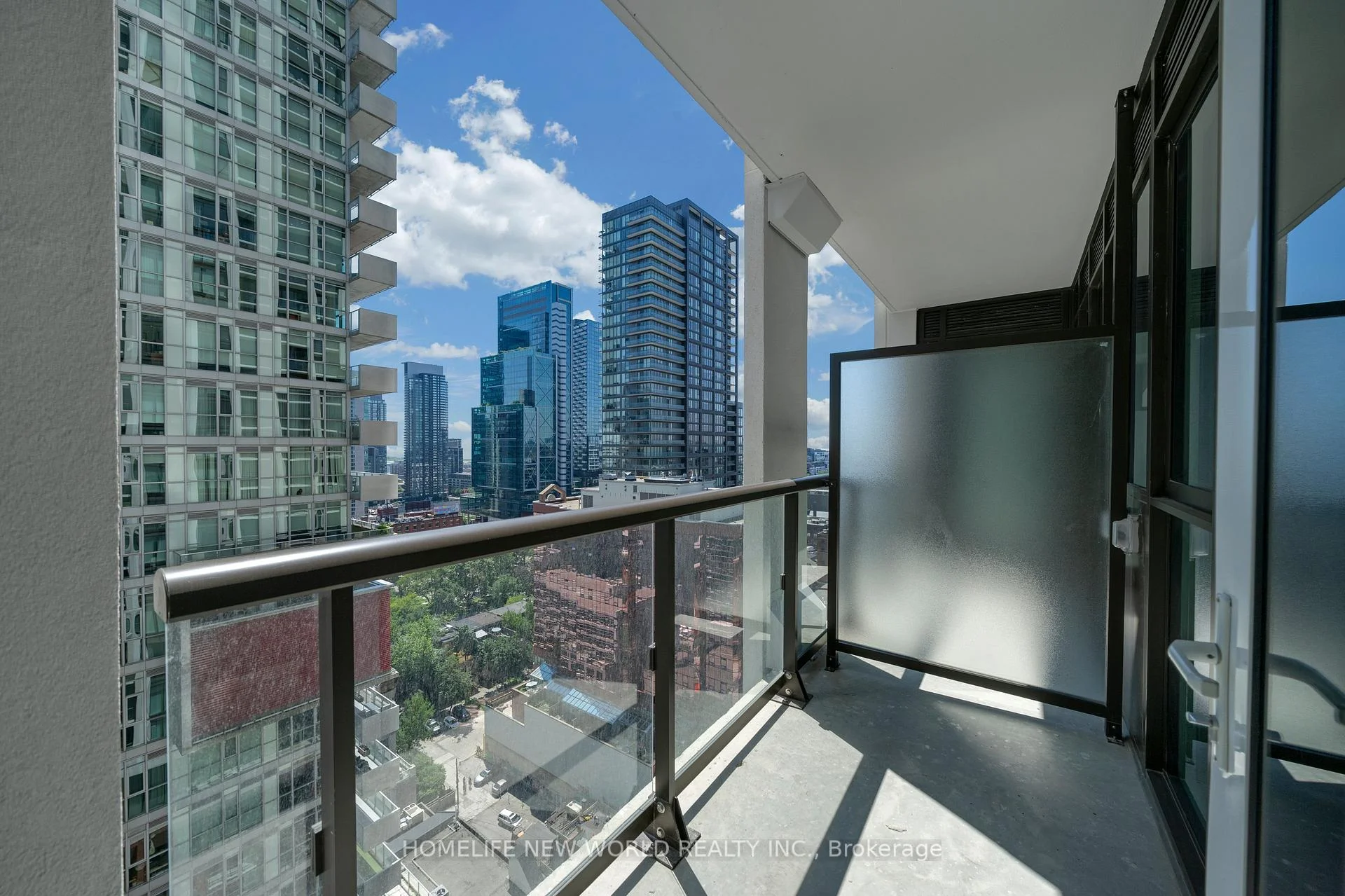 Photo 8 of Unit 2012, 400 King Street W, Toronto, Waterfront Communities — HOMEH