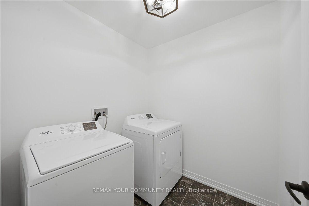 Photo 8 of 26 Flan Boulevard, Barrie, Rural Barrie Southeast — HOMEH