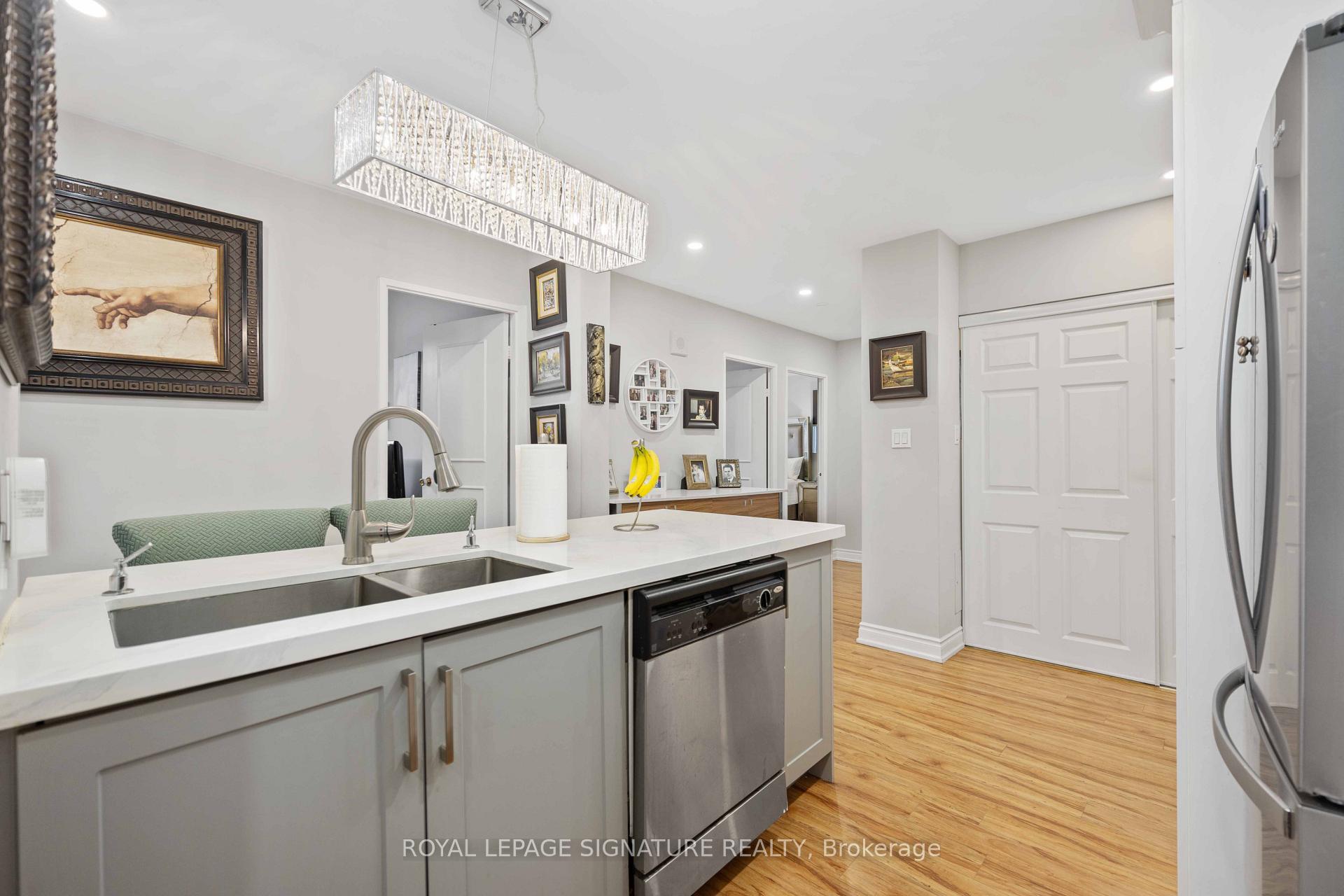 Photo 5 of Unit 2315, 320 Dixon Road, Etobicoke, Kingsview Village-The Westway — HOMEH