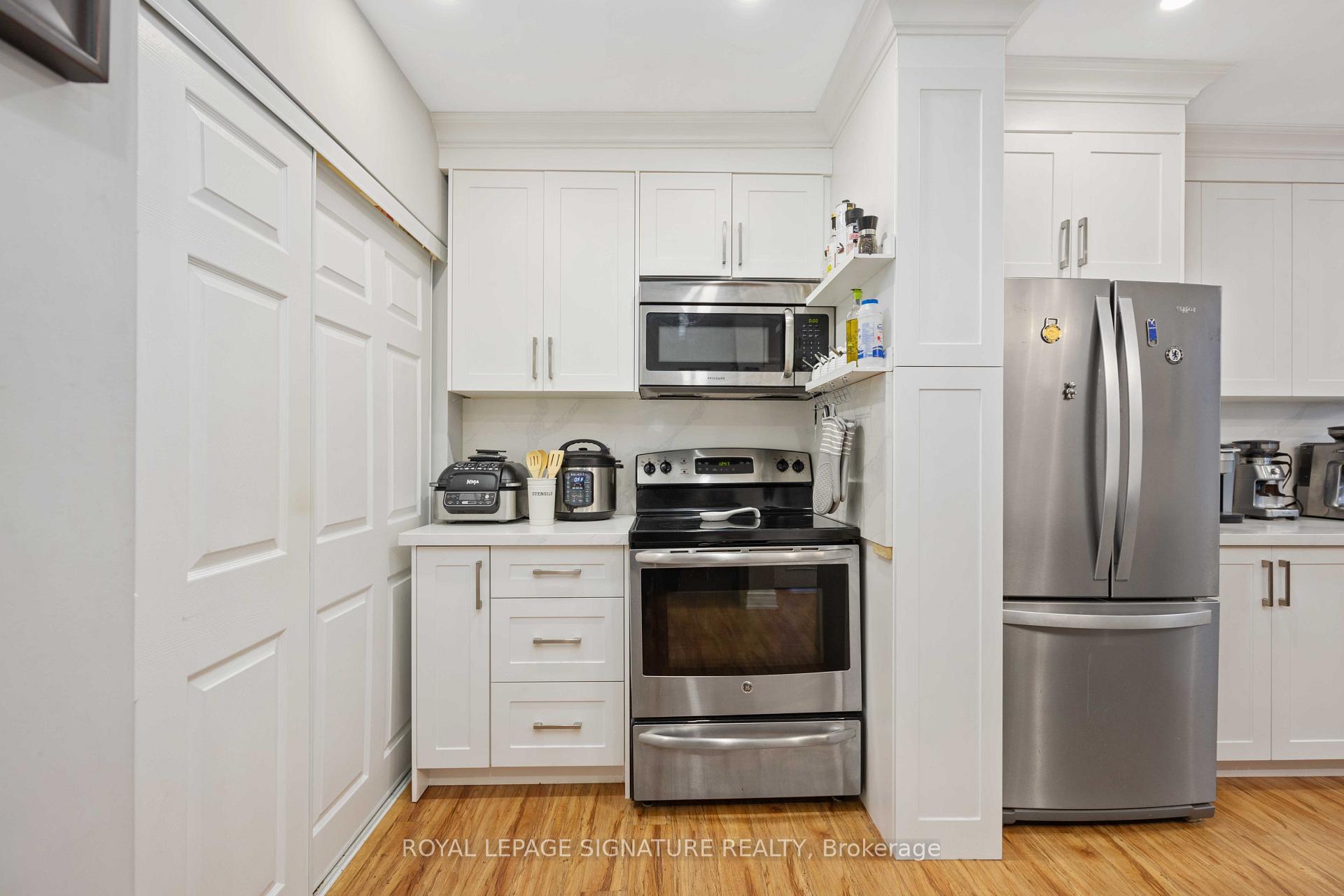 Photo 12 of Unit 2315, 320 Dixon Road, Etobicoke, Kingsview Village-The Westway — HOMEH
