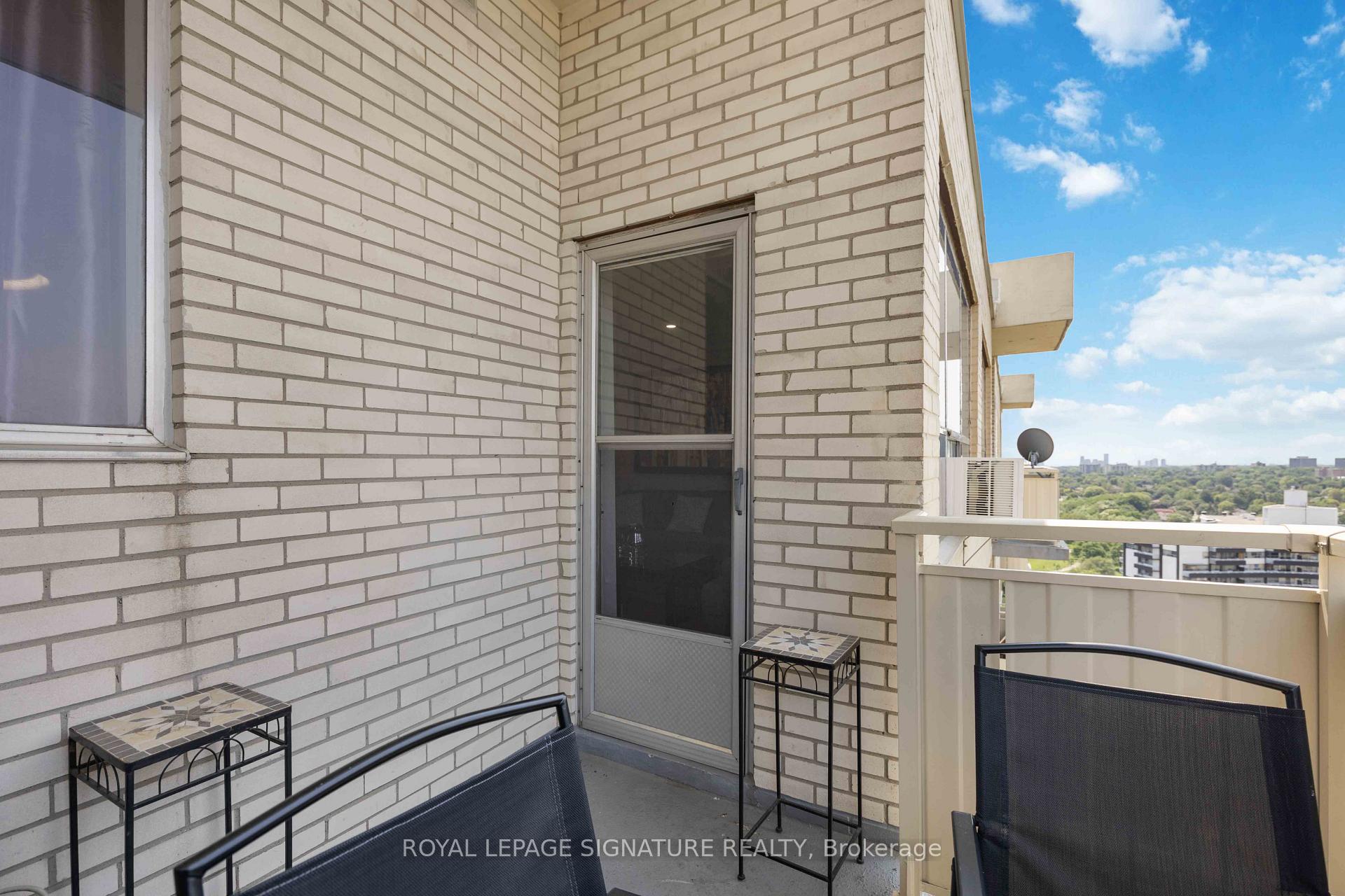 Photo 25 of Unit 2315, 320 Dixon Road, Etobicoke, Kingsview Village-The Westway — HOMEH