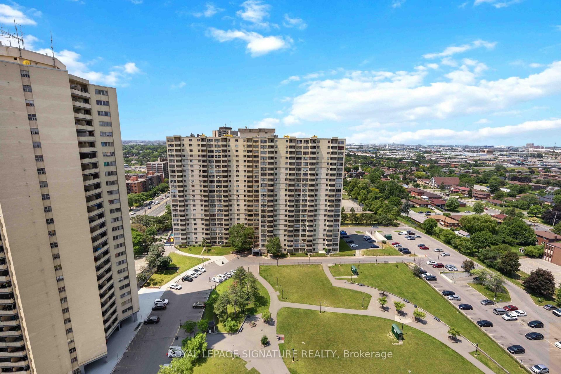 Photo 26 of Unit 2315, 320 Dixon Road, Etobicoke, Kingsview Village-The Westway — HOMEH