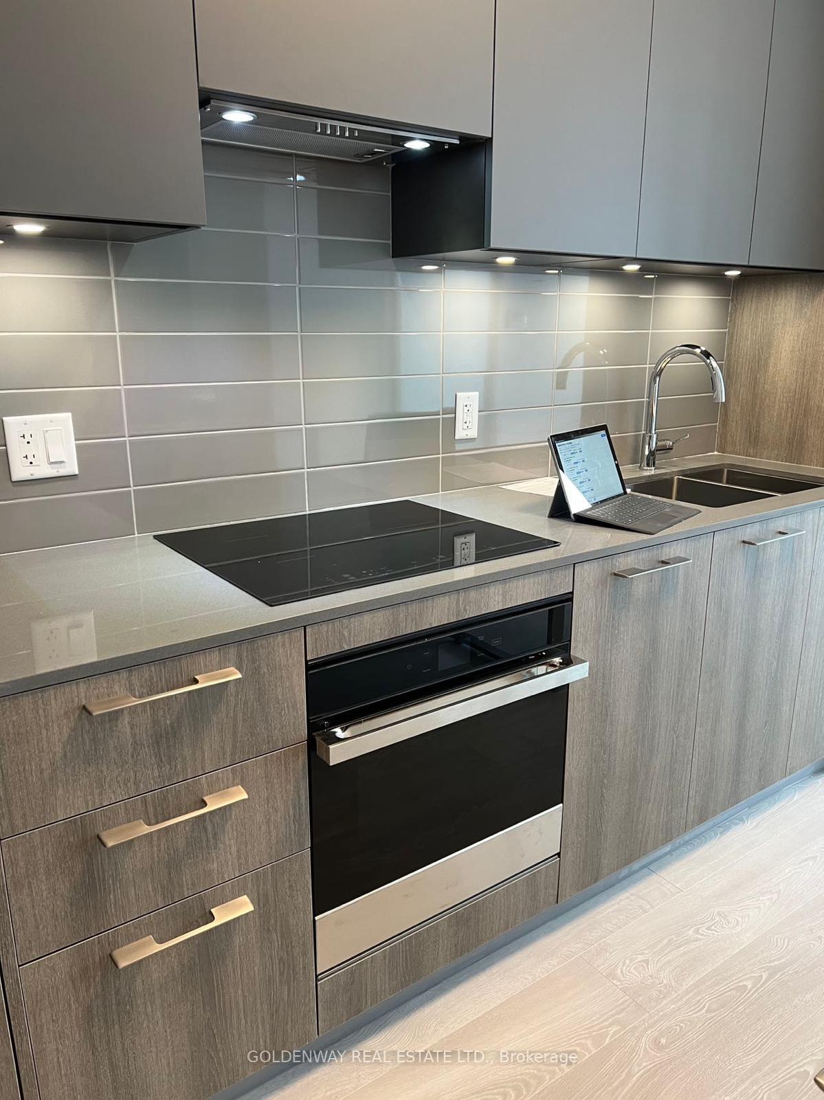 Photo 6 of Unit 2202, 18 Water Walk Drive, Markham, Unionville — HOMEH