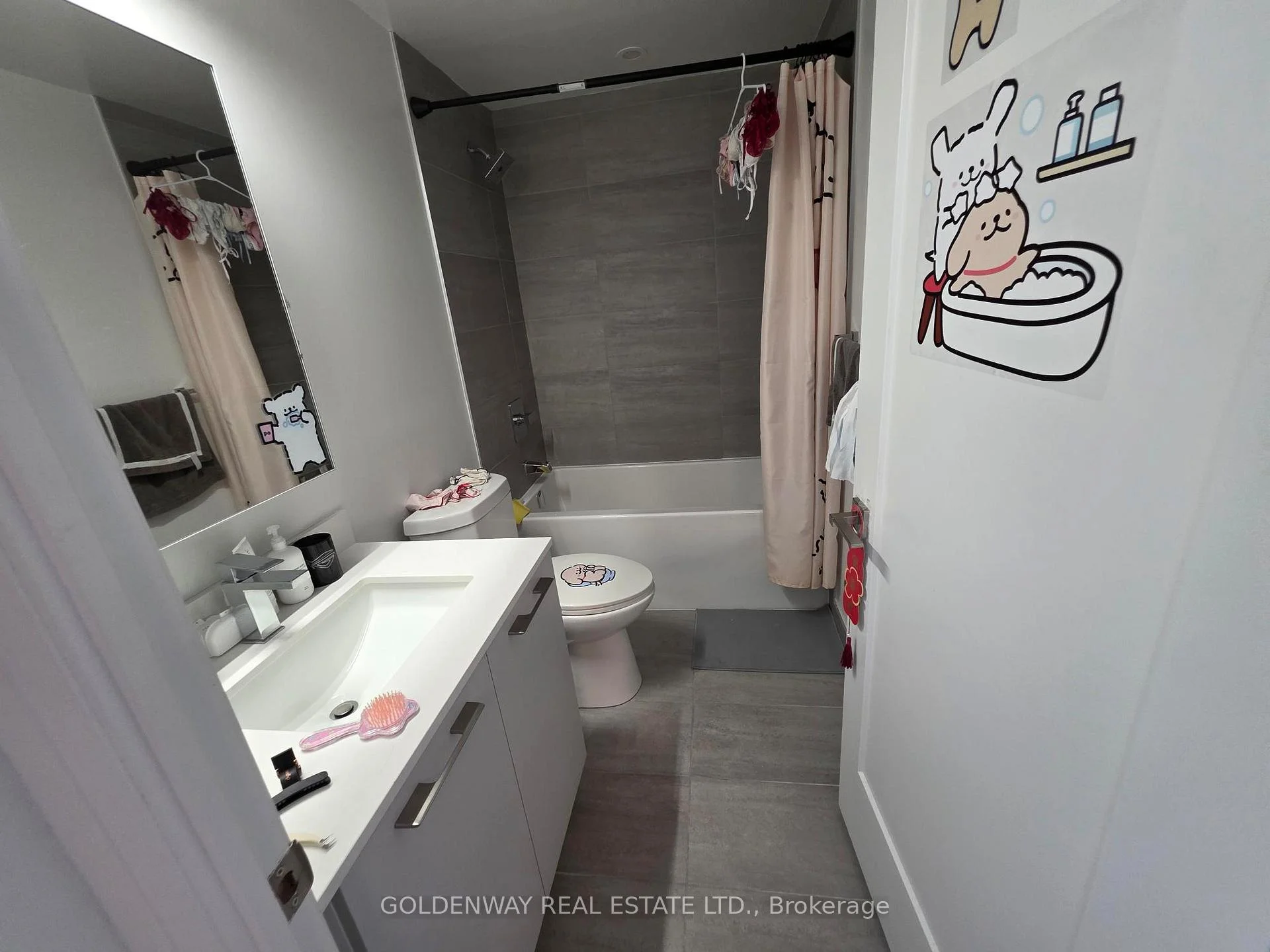 Photo 17 of Unit 2202, 18 Water Walk Drive, Markham, Unionville — HOMEH