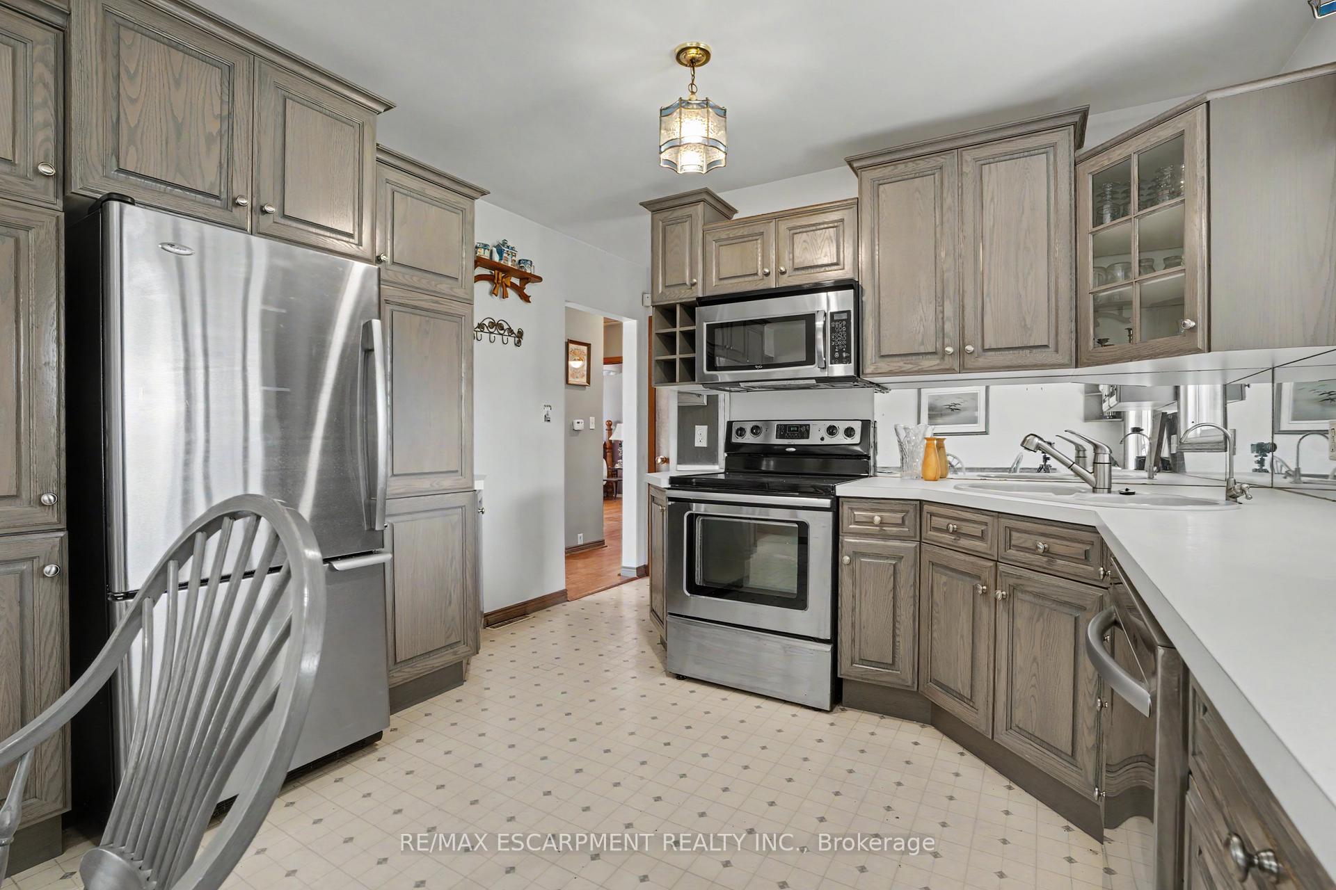 Photo 6 of 87 Mcdonald Avenue, Thorold, Thorold Downtown — HOMEH