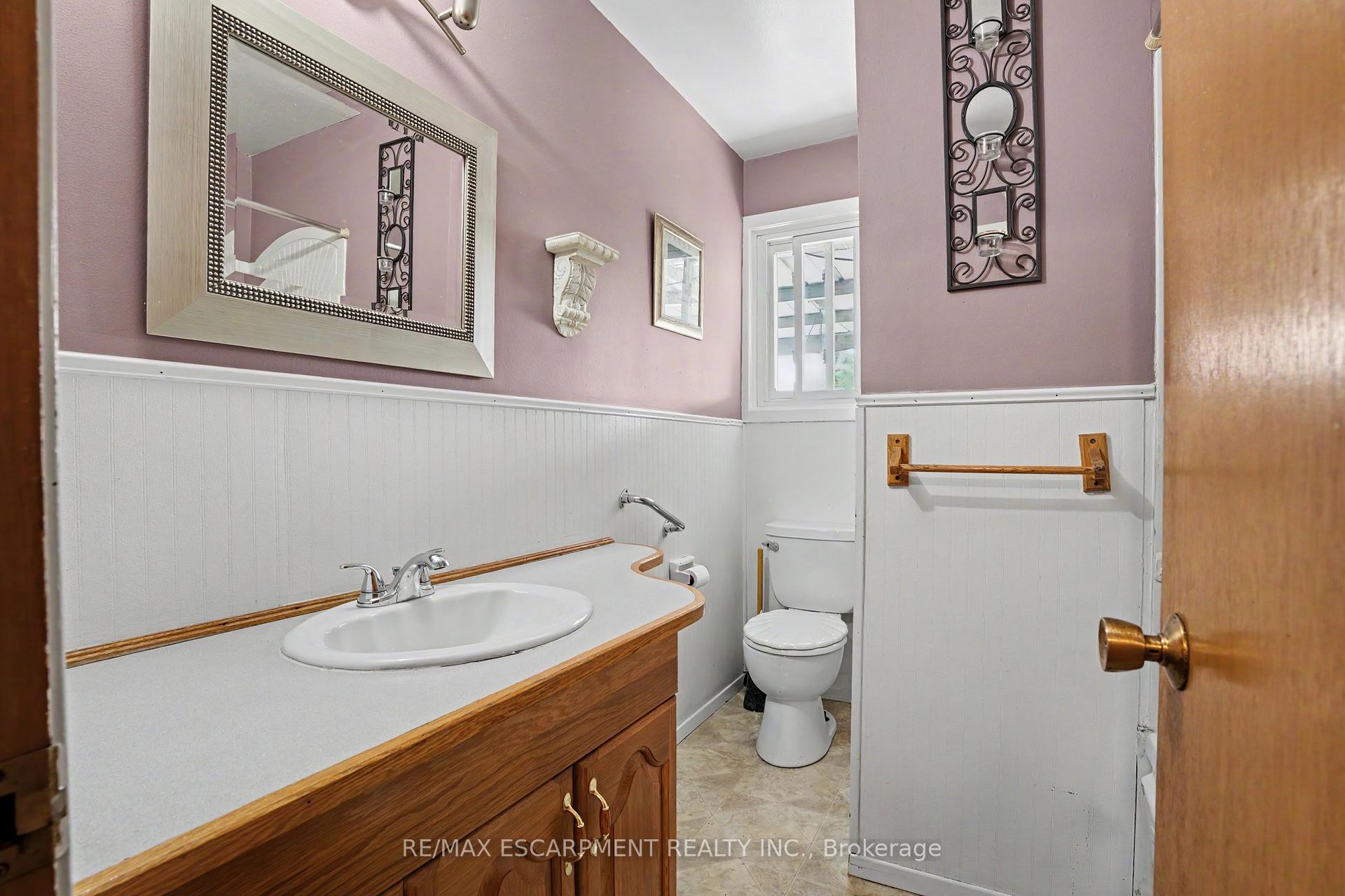 Photo 10 of 87 Mcdonald Avenue, Thorold, Thorold Downtown — HOMEH