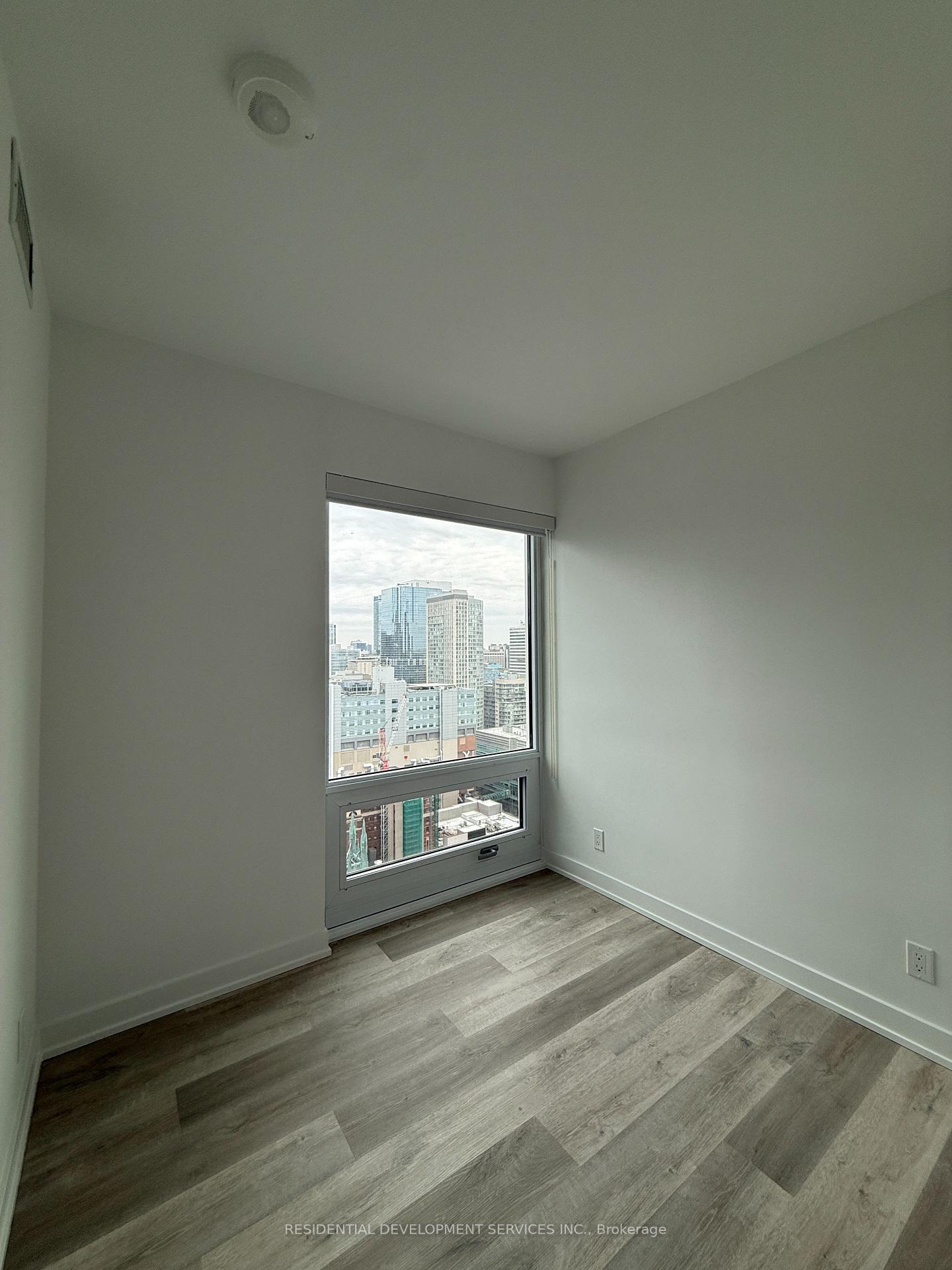 Photo 8 of Unit 3310, 88 Queen Street, Toronto, Church-Yonge Corridor — HOMEH