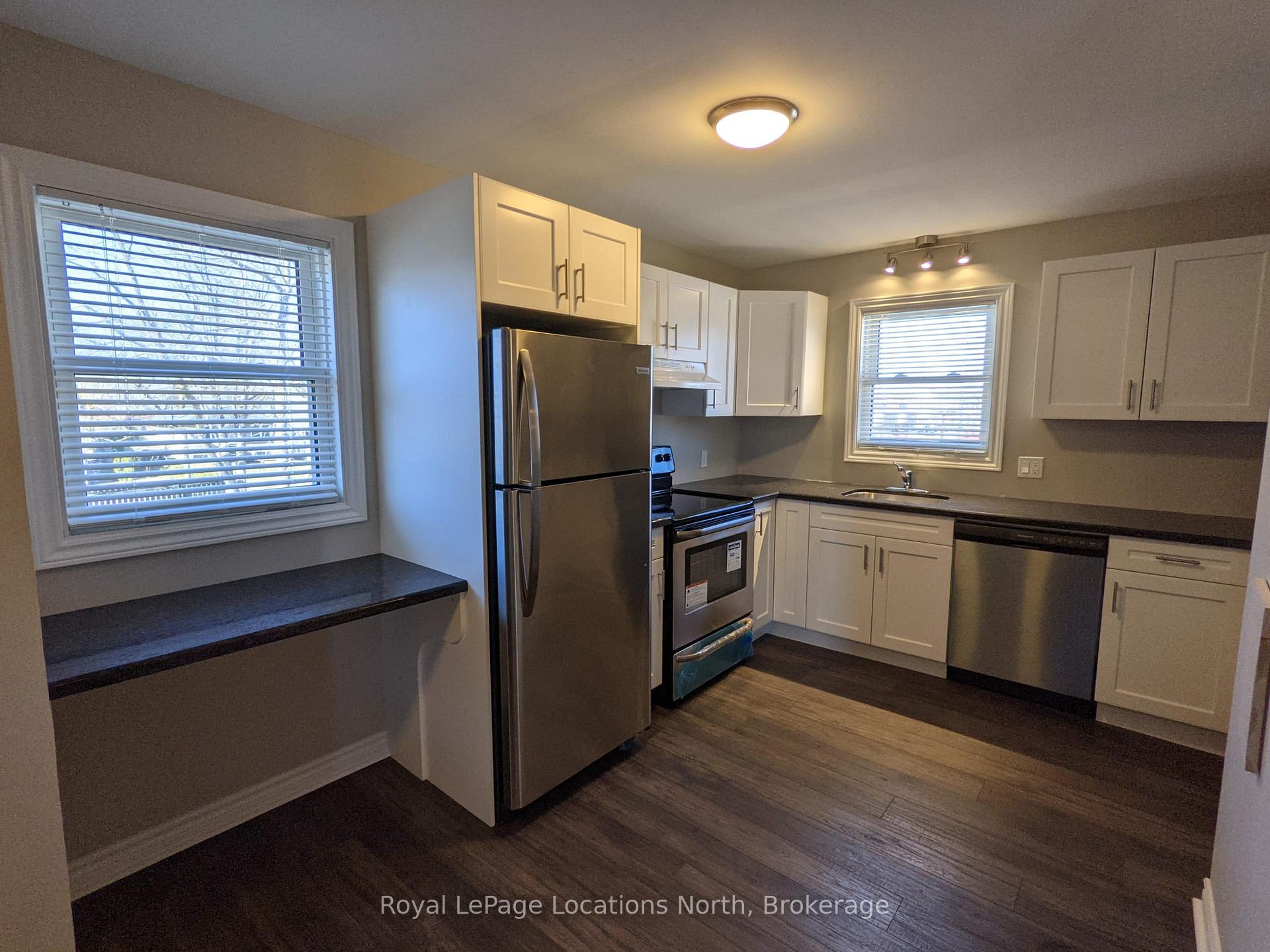 Photo 6 of Unit Unit 2, 30 Pine Street, Collingwood — HOMEH