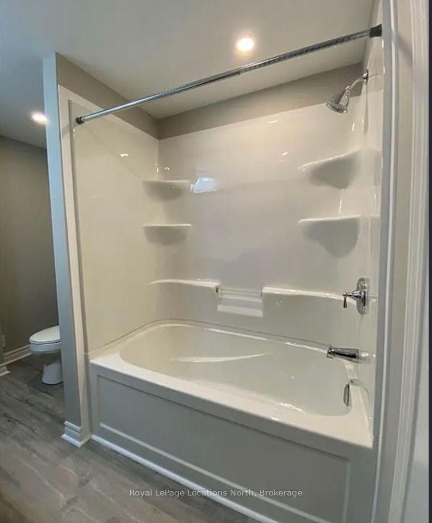 Photo 13 of Unit Unit 2, 30 Pine Street, Collingwood — HOMEH