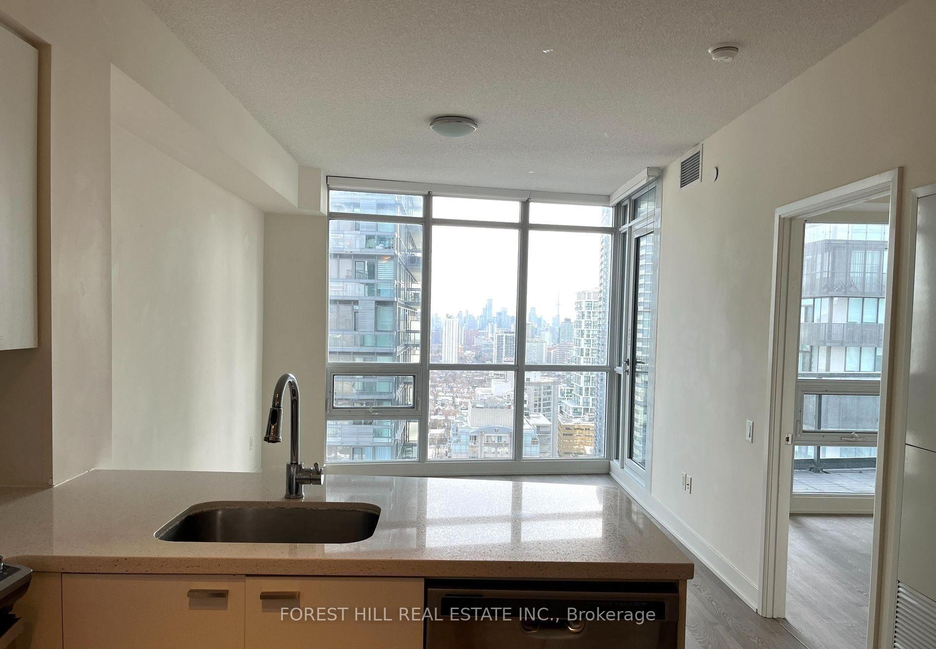 Photo 6 of Unit 2410, 30 Roehampton Avenue, Toronto, Mount Pleasant West — HOMEH