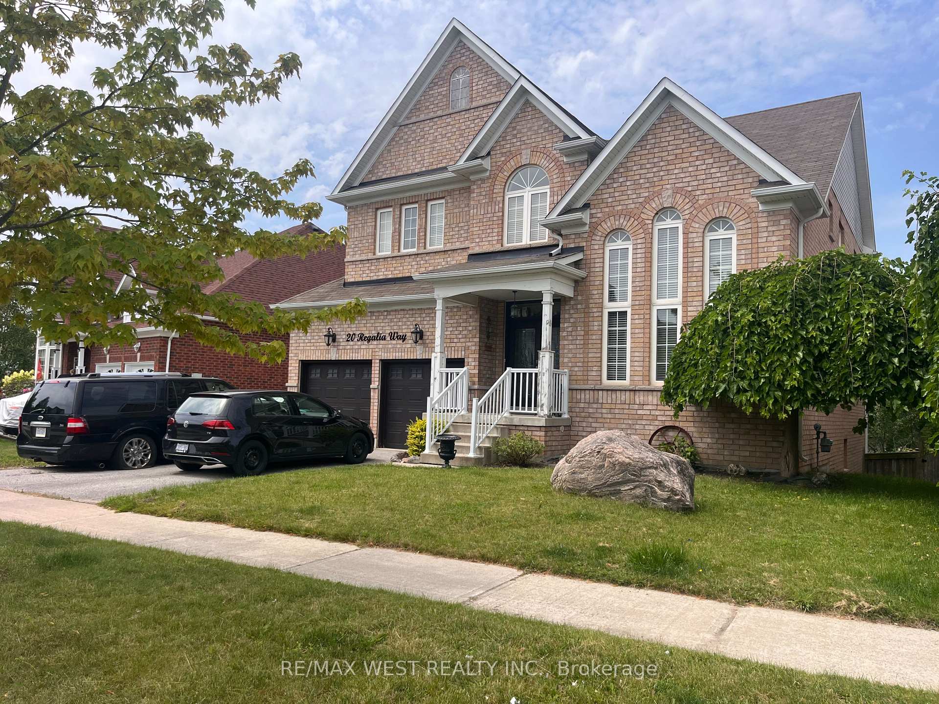 Photo 18 of 20 Regalia Way, Barrie, Innis-Shore — HOMEH
