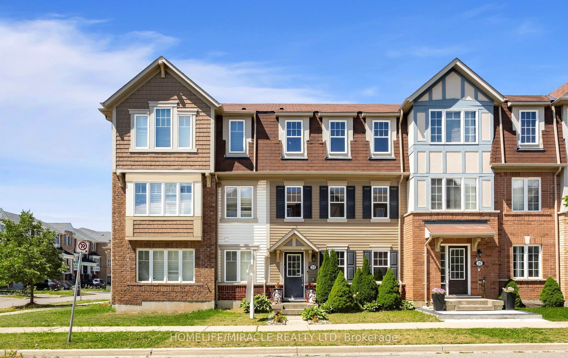 Photo 3 of 22 Crossbill Road, Brampton, Northwest Brampton — HOMEH