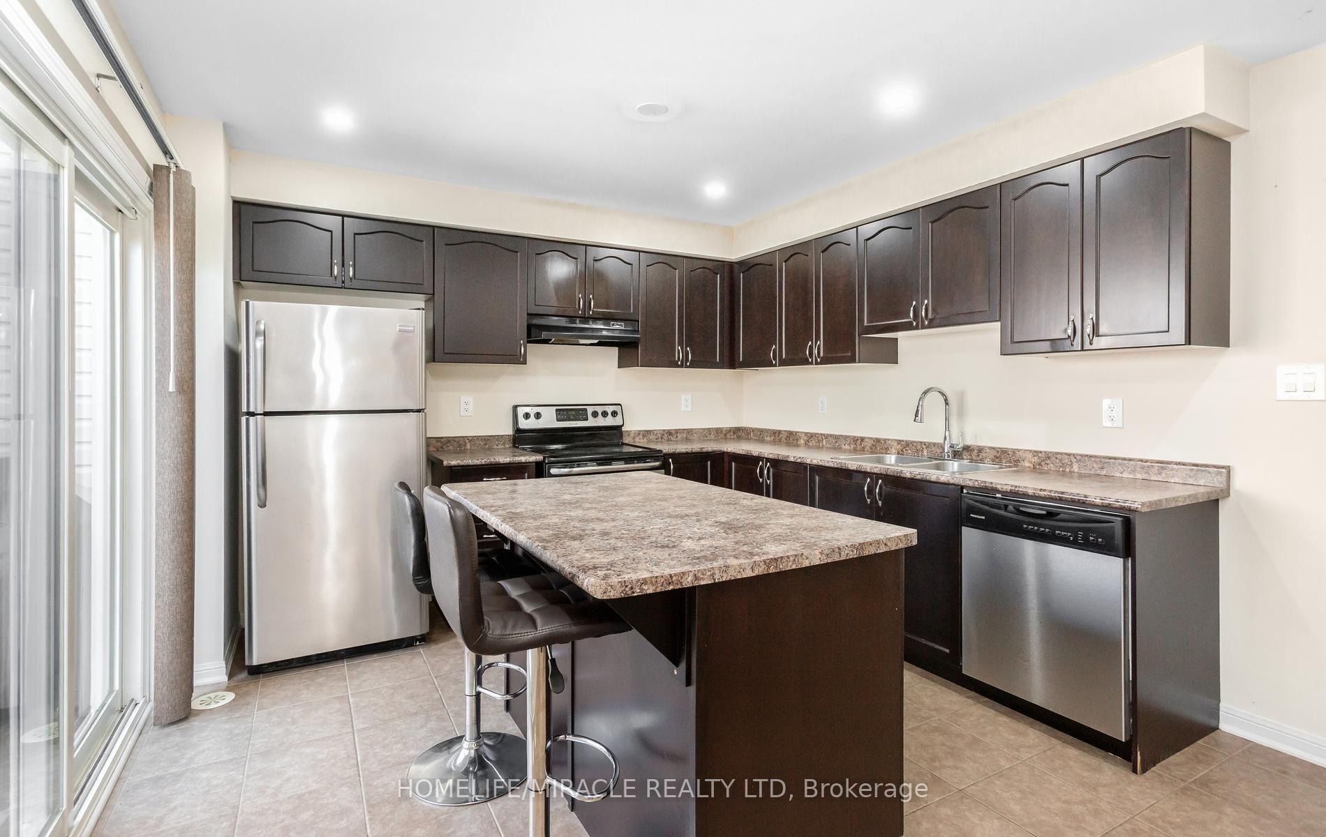 Photo 19 of 22 Crossbill Road, Brampton, Northwest Brampton — HOMEH