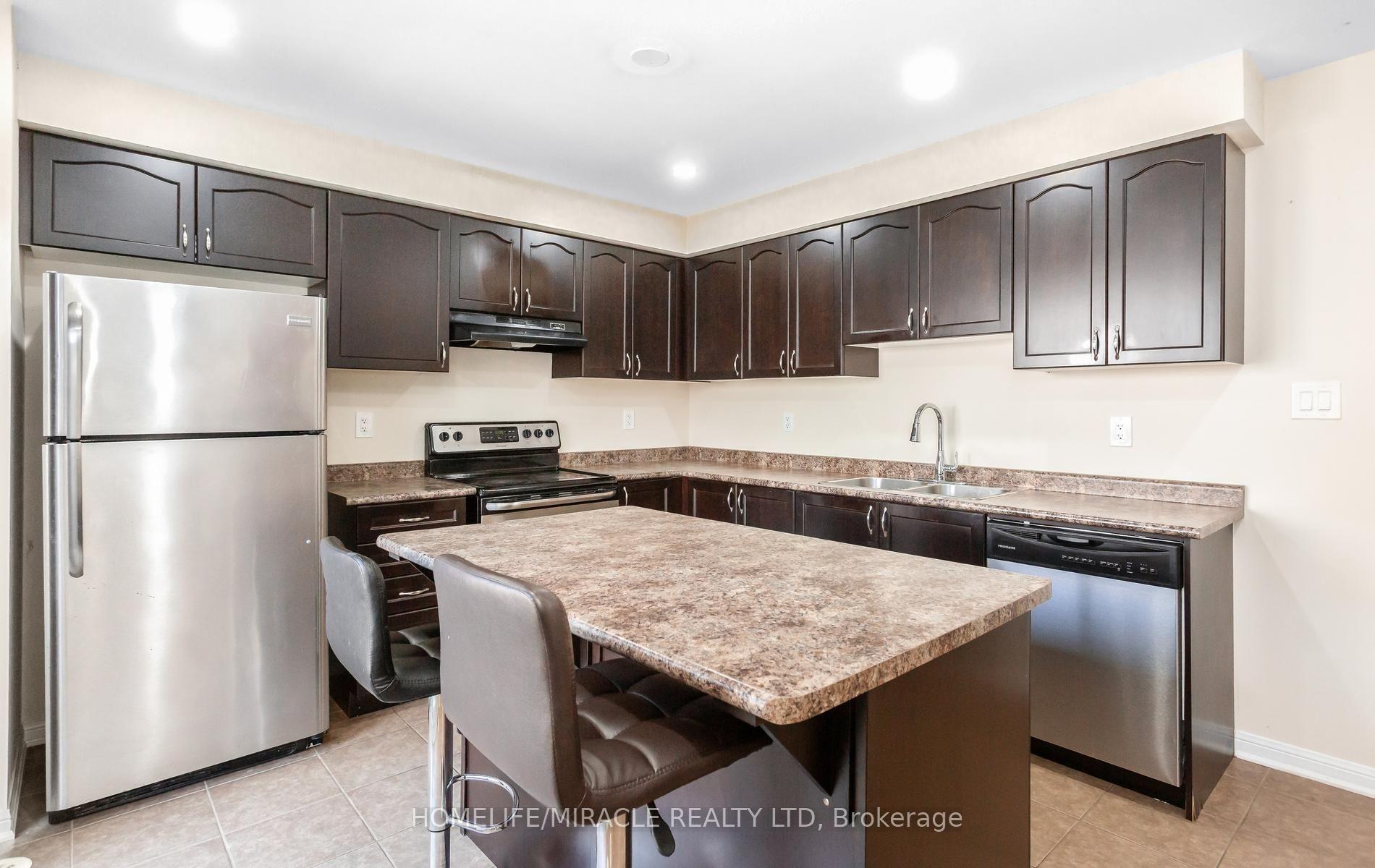 Photo 20 of 22 Crossbill Road, Brampton, Northwest Brampton — HOMEH