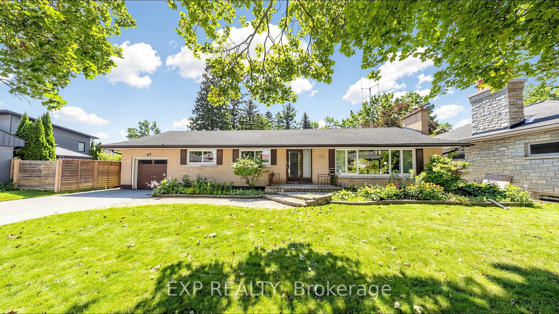Photo of 43 Amelia Street S