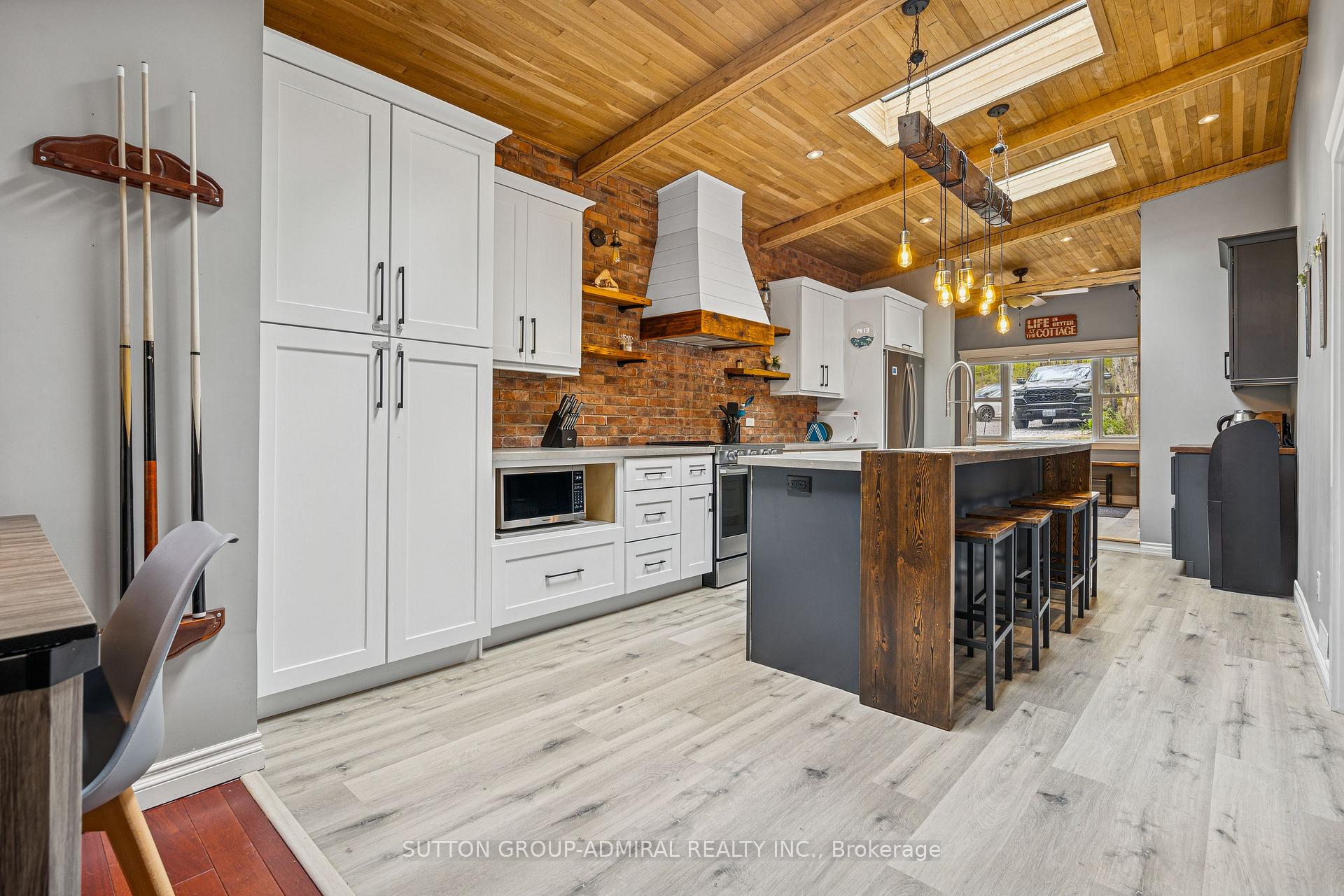 Photo 10 of 1023 Kirkpatrick Lane, Bracebridge, Draper — HOMEH