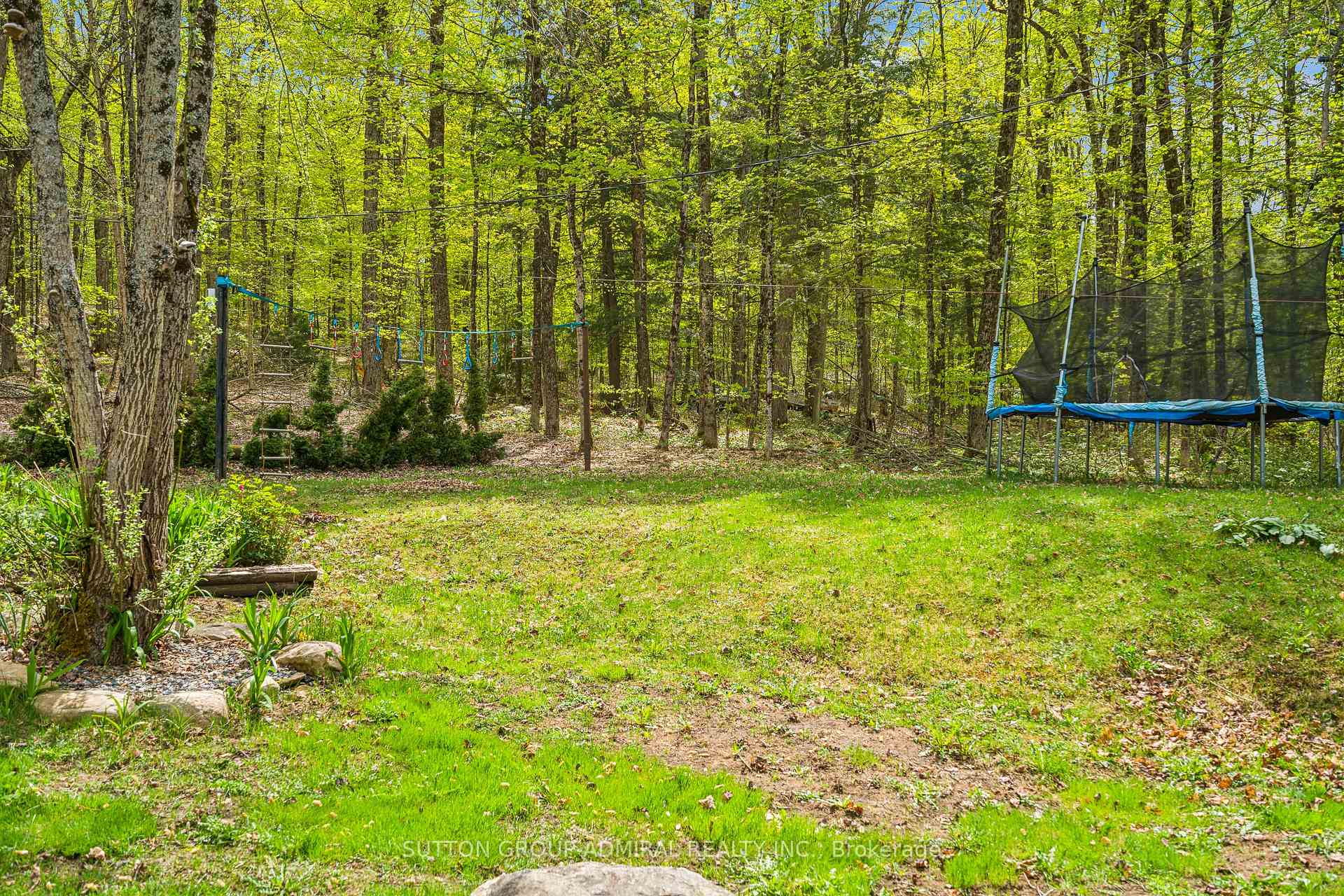 Photo 43 of 1023 Kirkpatrick Lane, Bracebridge, Draper — HOMEH