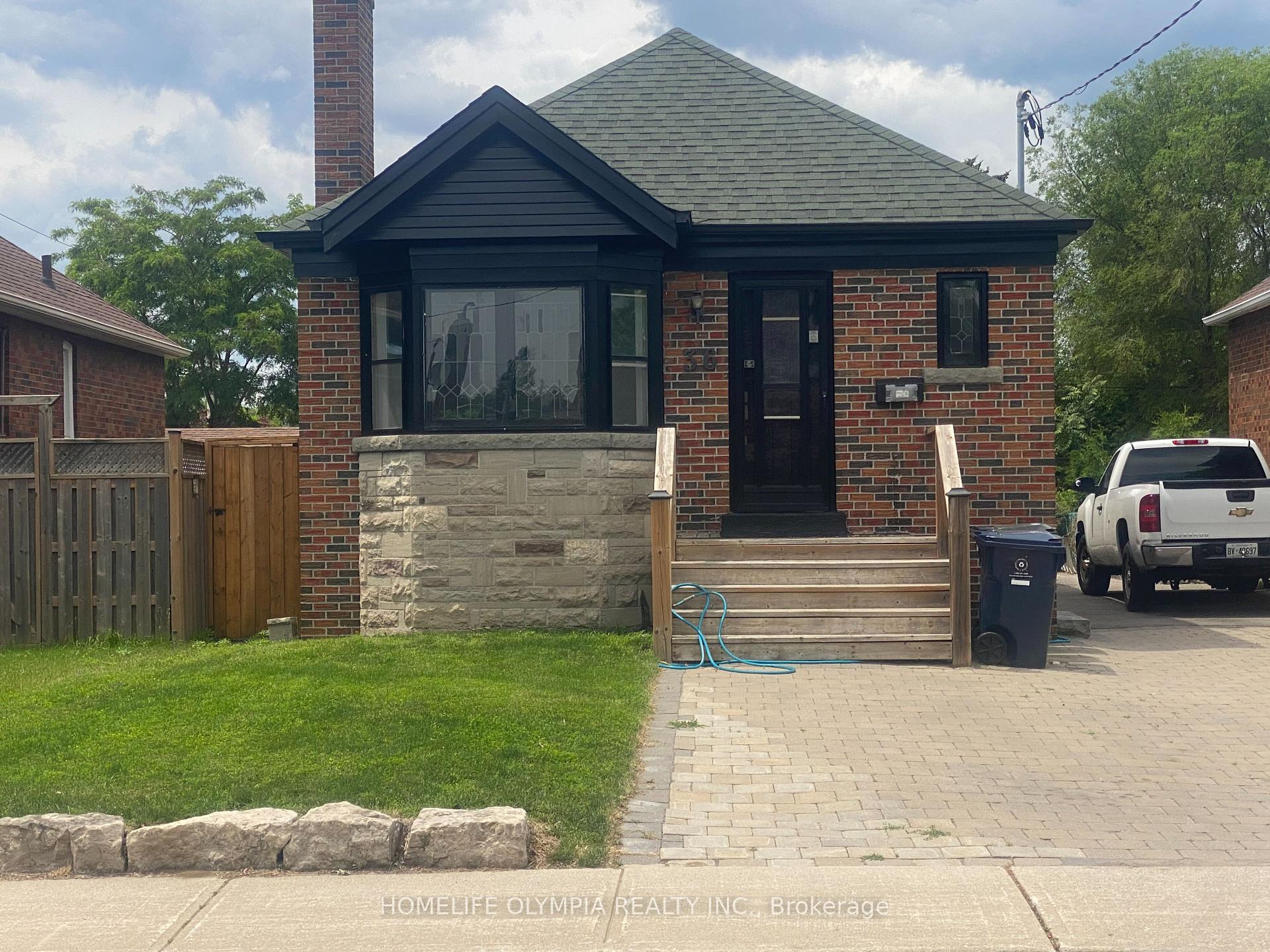 Photo 3 of 36 Athlone Road, Toronto, East York — HOMEH