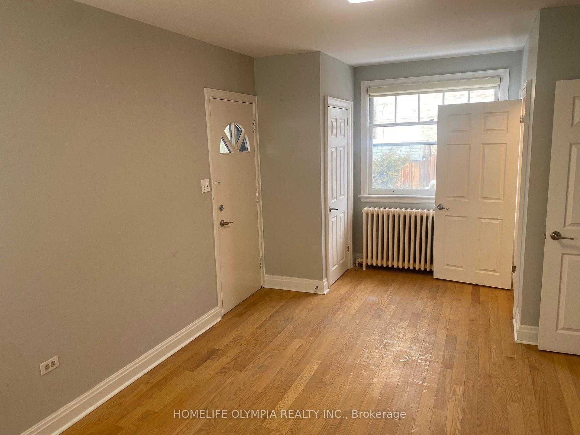 Photo 5 of 36 Athlone Road, Toronto, East York — HOMEH