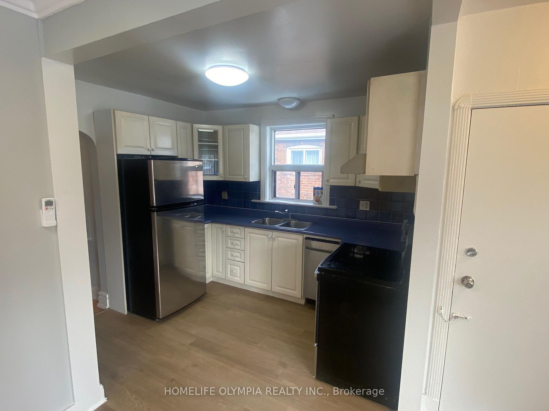 Photo 10 of 36 Athlone Road, Toronto, East York — HOMEH