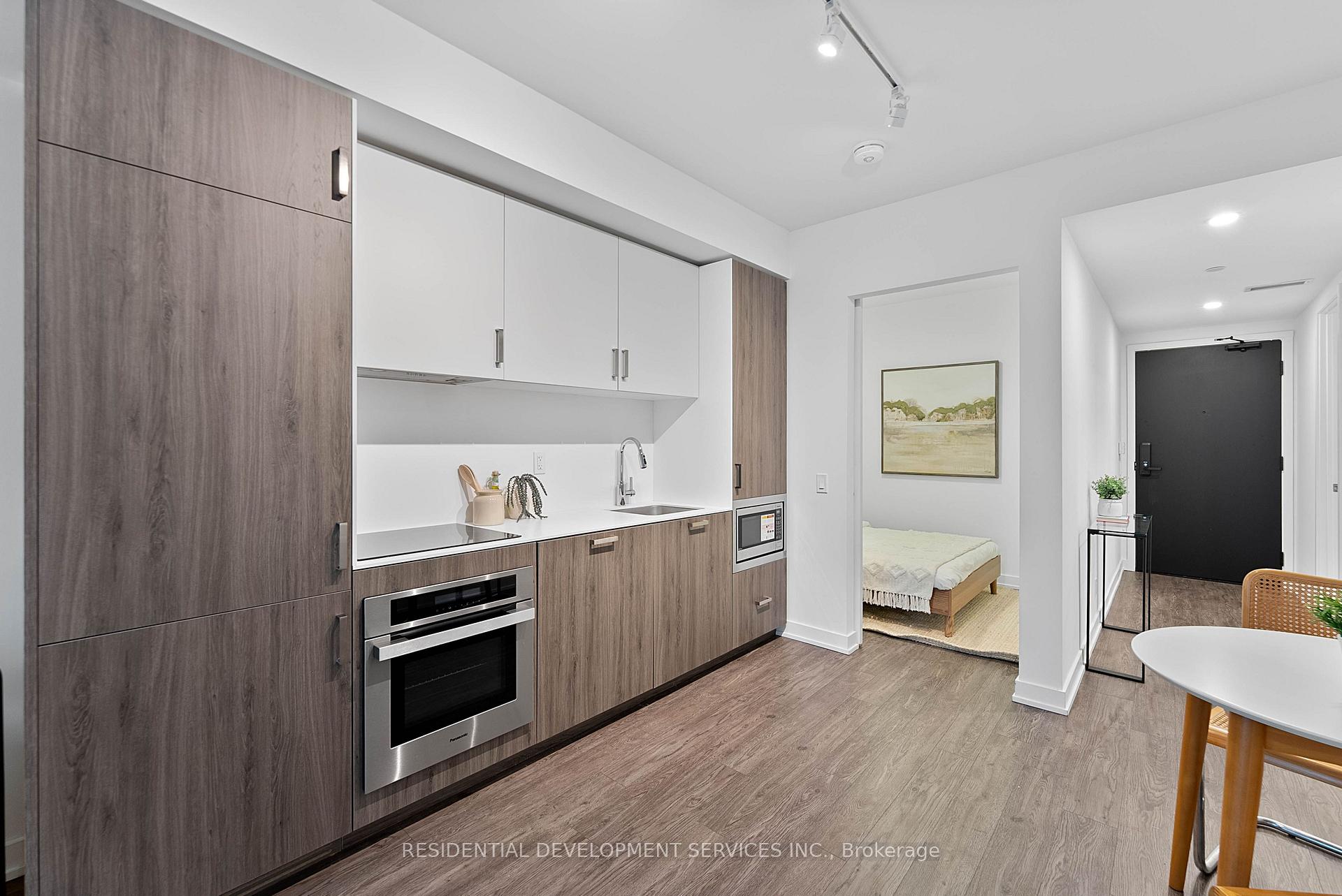 Photo 7 of Unit 815, 88 Queen Street, Toronto, Church-Yonge Corridor — HOMEH