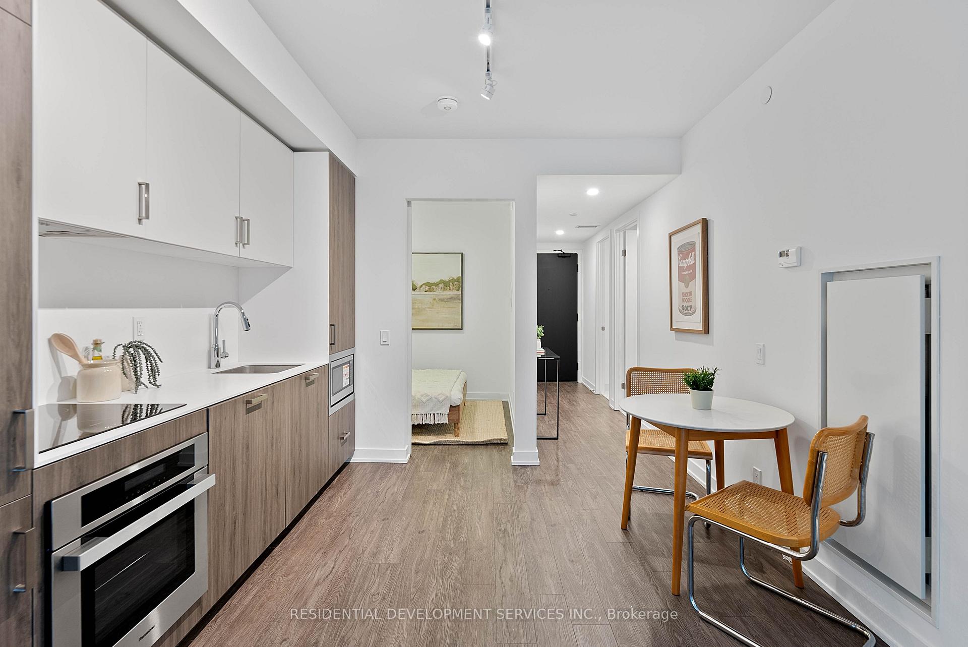 Photo 8 of Unit 815, 88 Queen Street, Toronto, Church-Yonge Corridor — HOMEH