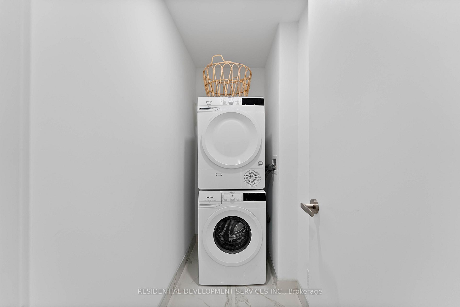 Photo 23 of Unit 815, 88 Queen Street, Toronto, Church-Yonge Corridor — HOMEH