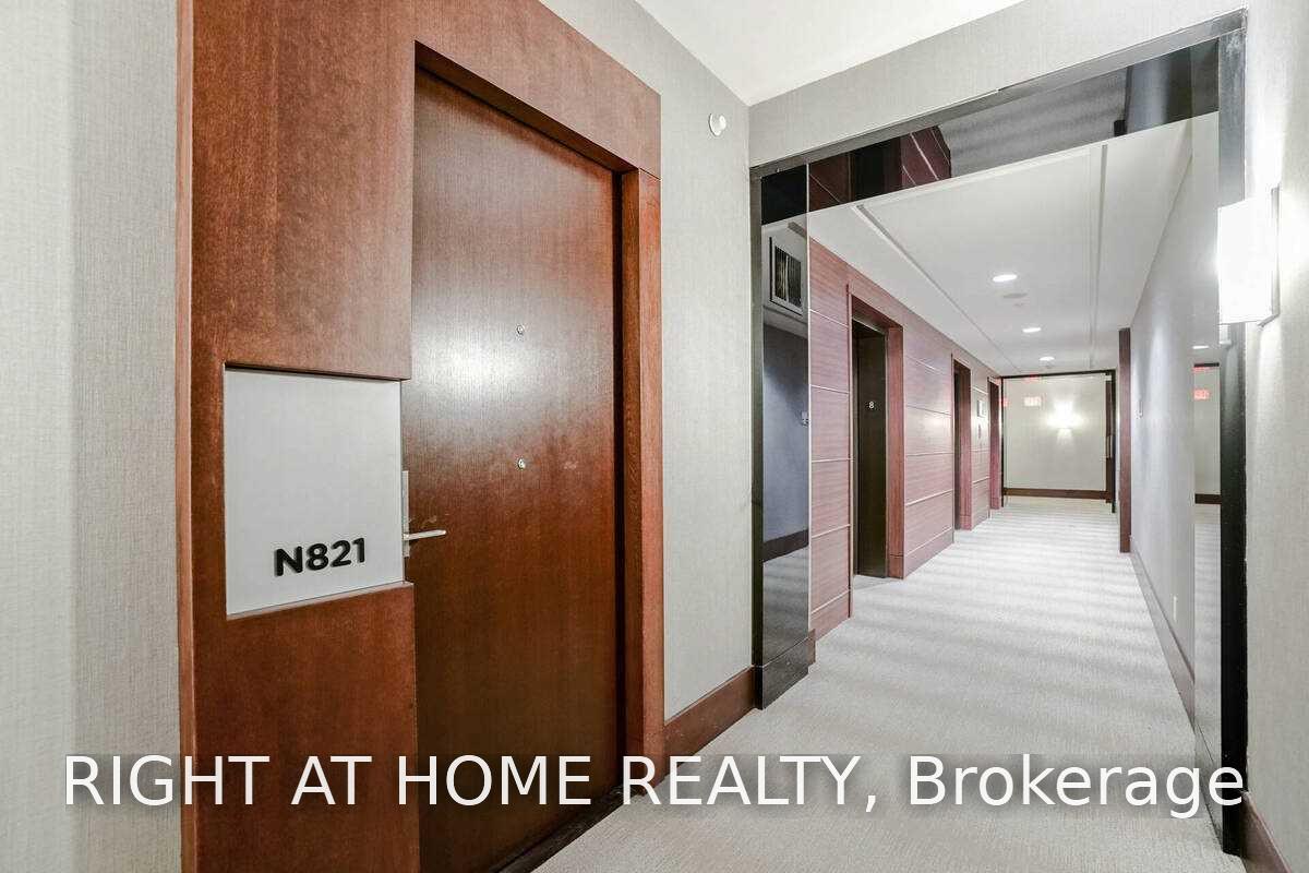 Photo 4 of Unit N821, 120 Bayview Avenue, Toronto, Waterfront Communities — HOMEH