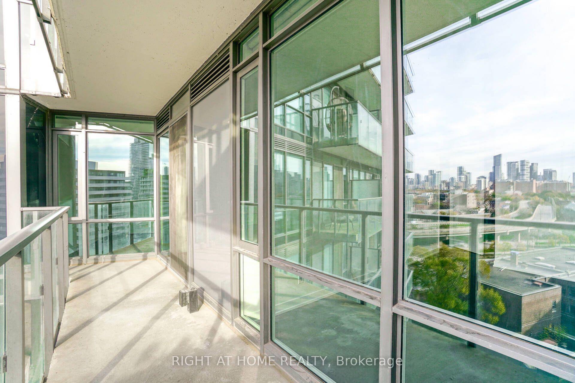 Photo 22 of Unit N821, 120 Bayview Avenue, Toronto, Waterfront Communities — HOMEH