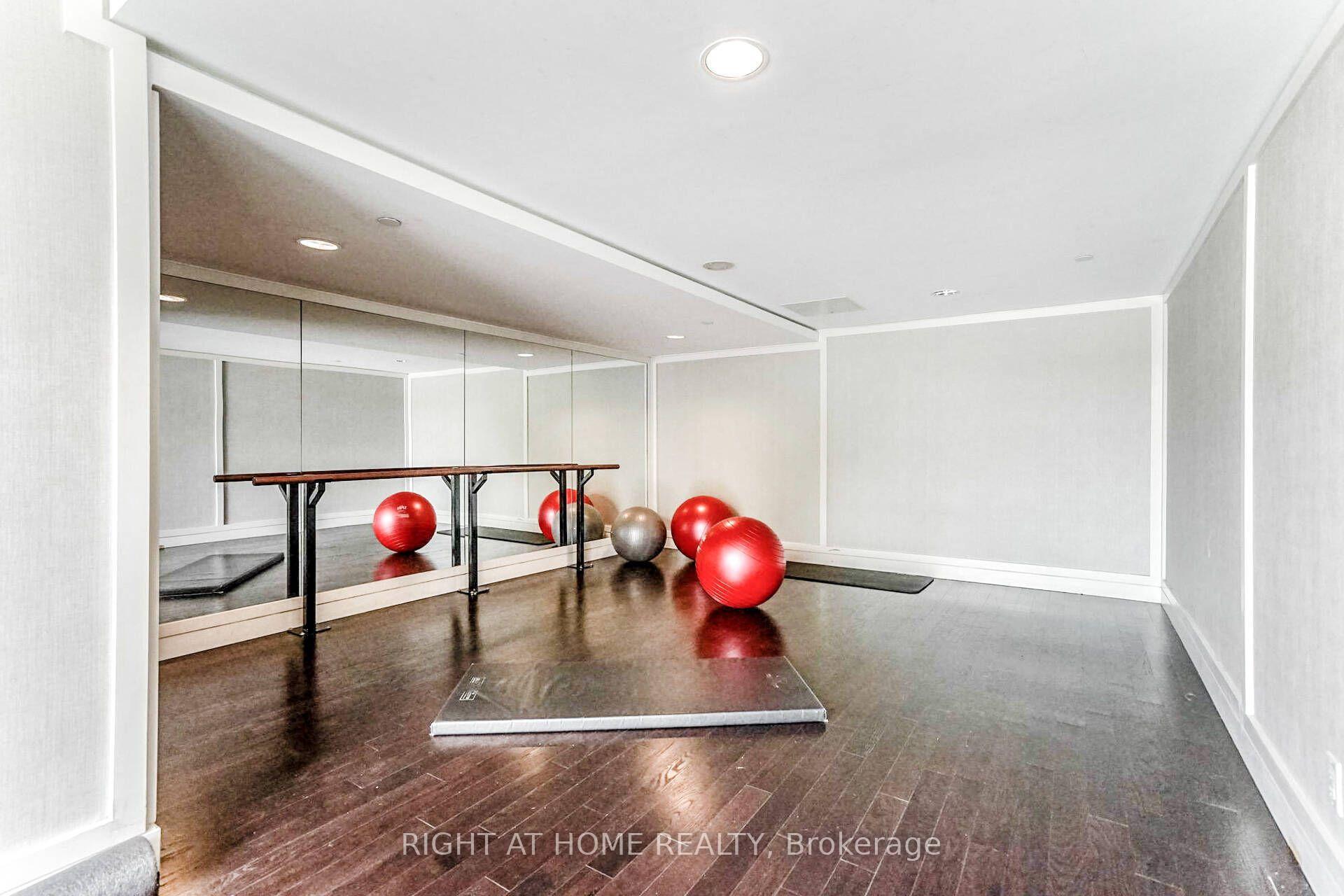 Photo 28 of Unit N821, 120 Bayview Avenue, Toronto, Waterfront Communities — HOMEH