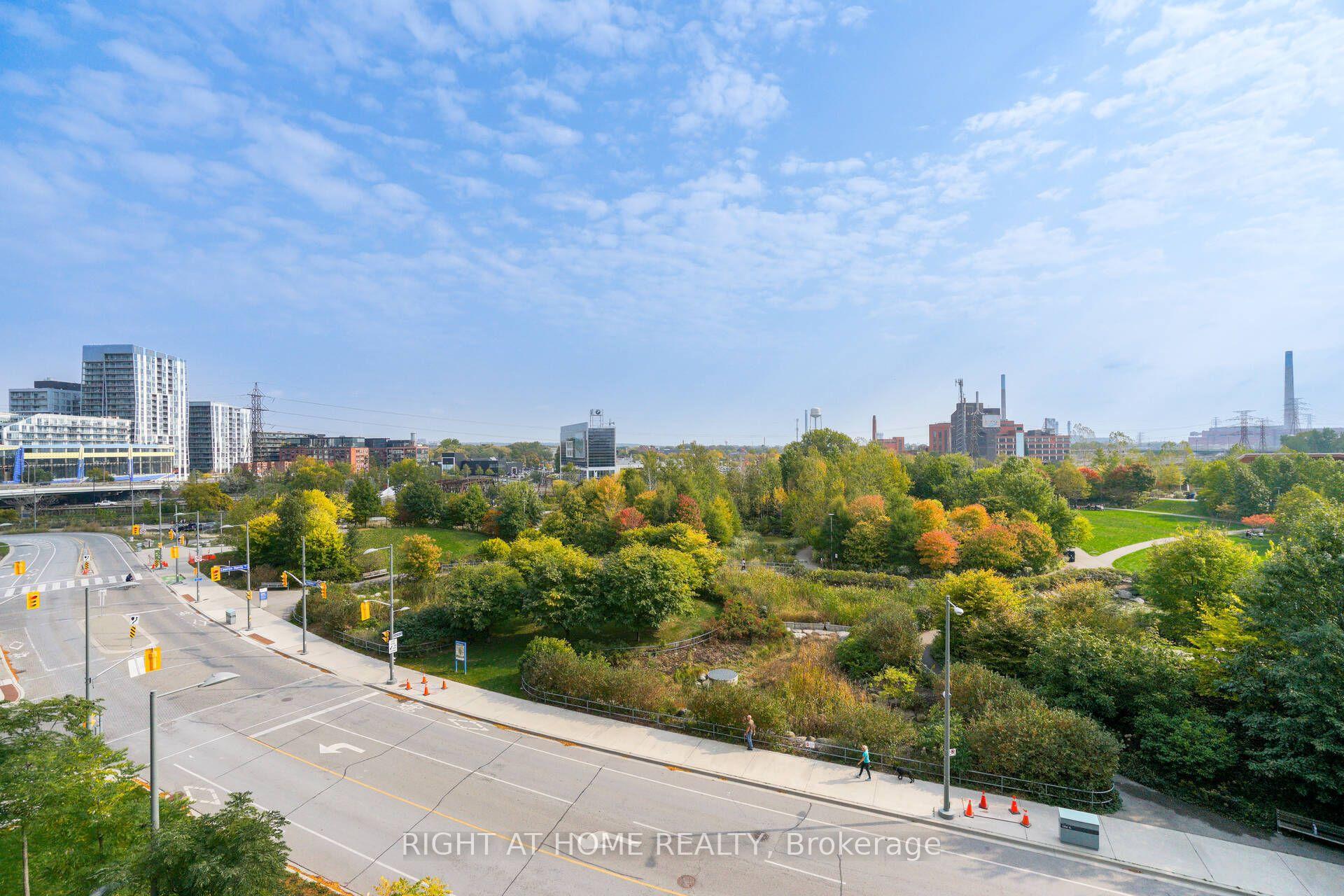 Photo 34 of Unit N821, 120 Bayview Avenue, Toronto, Waterfront Communities — HOMEH